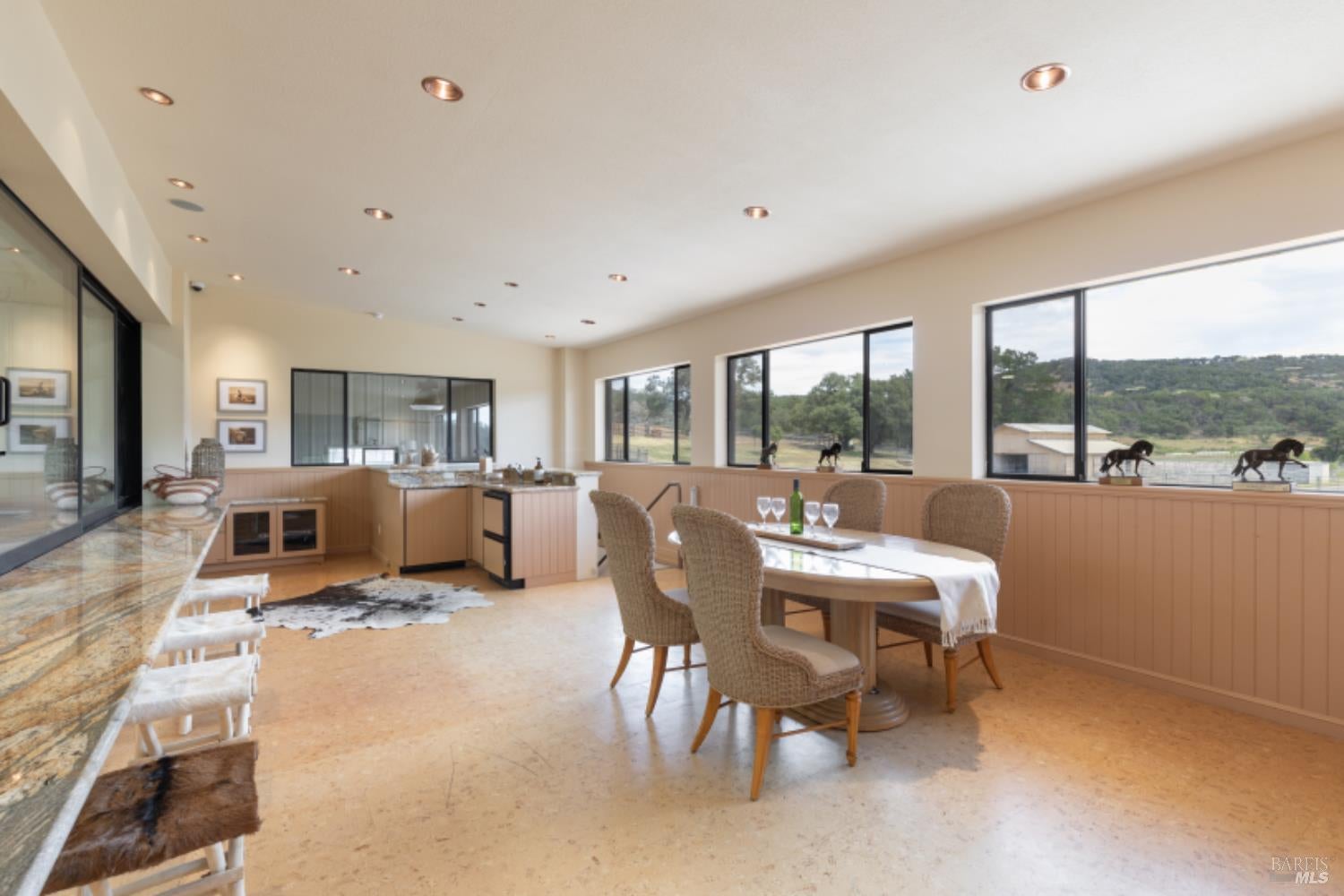 Napa, California, 94558, United States, 4 Bedrooms Bedrooms, ,4 BathroomsBathrooms,Residential,Active,1877864