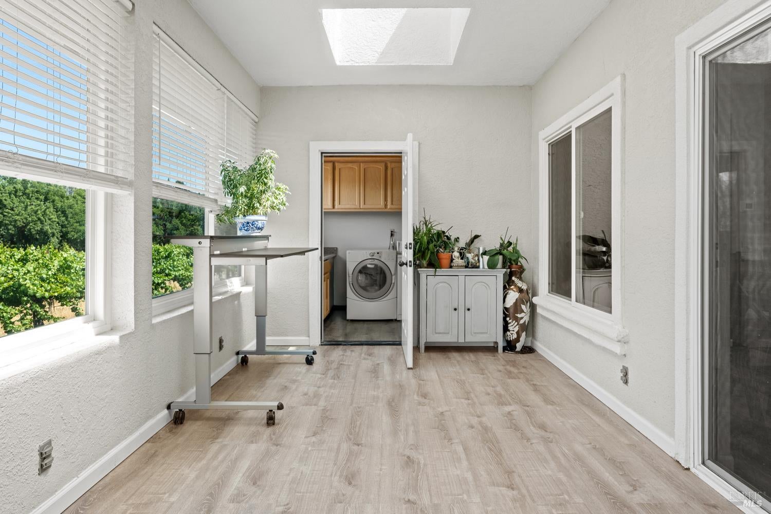 Redwood Valley, California, 95470, United States, 4 Bedrooms Bedrooms, ,3 BathroomsBathrooms,Residential,Active,1960148