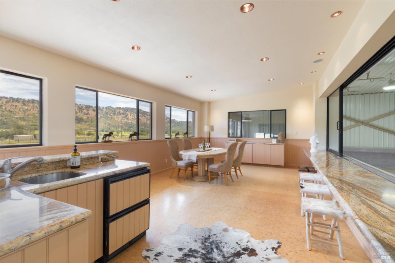 Napa, California, 94558, United States, 4 Bedrooms Bedrooms, ,4 BathroomsBathrooms,Residential,Active,1877864