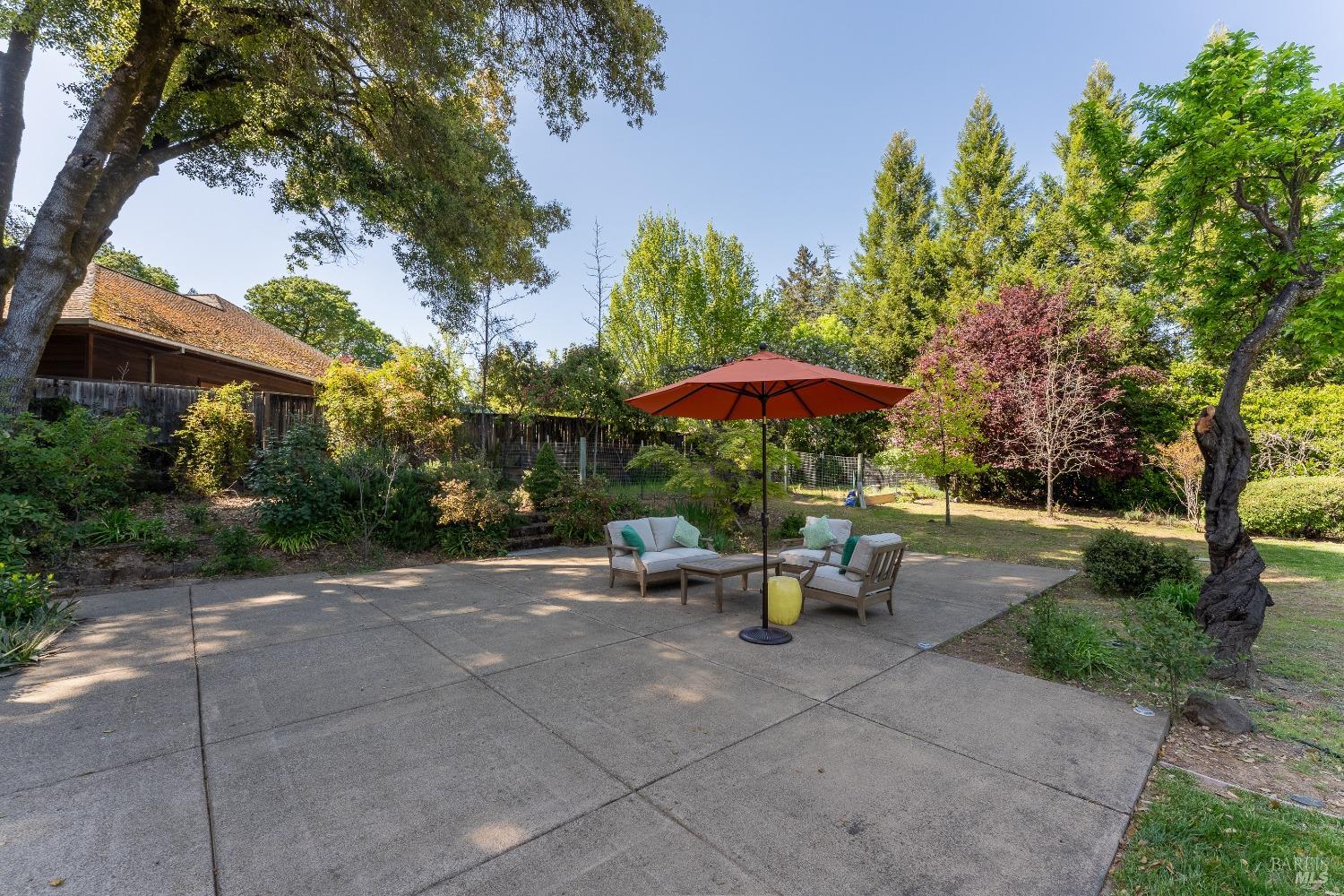 Ukiah, California, 95482, United States, 5 Bedrooms Bedrooms, ,3 BathroomsBathrooms,Residential,Active,1778703