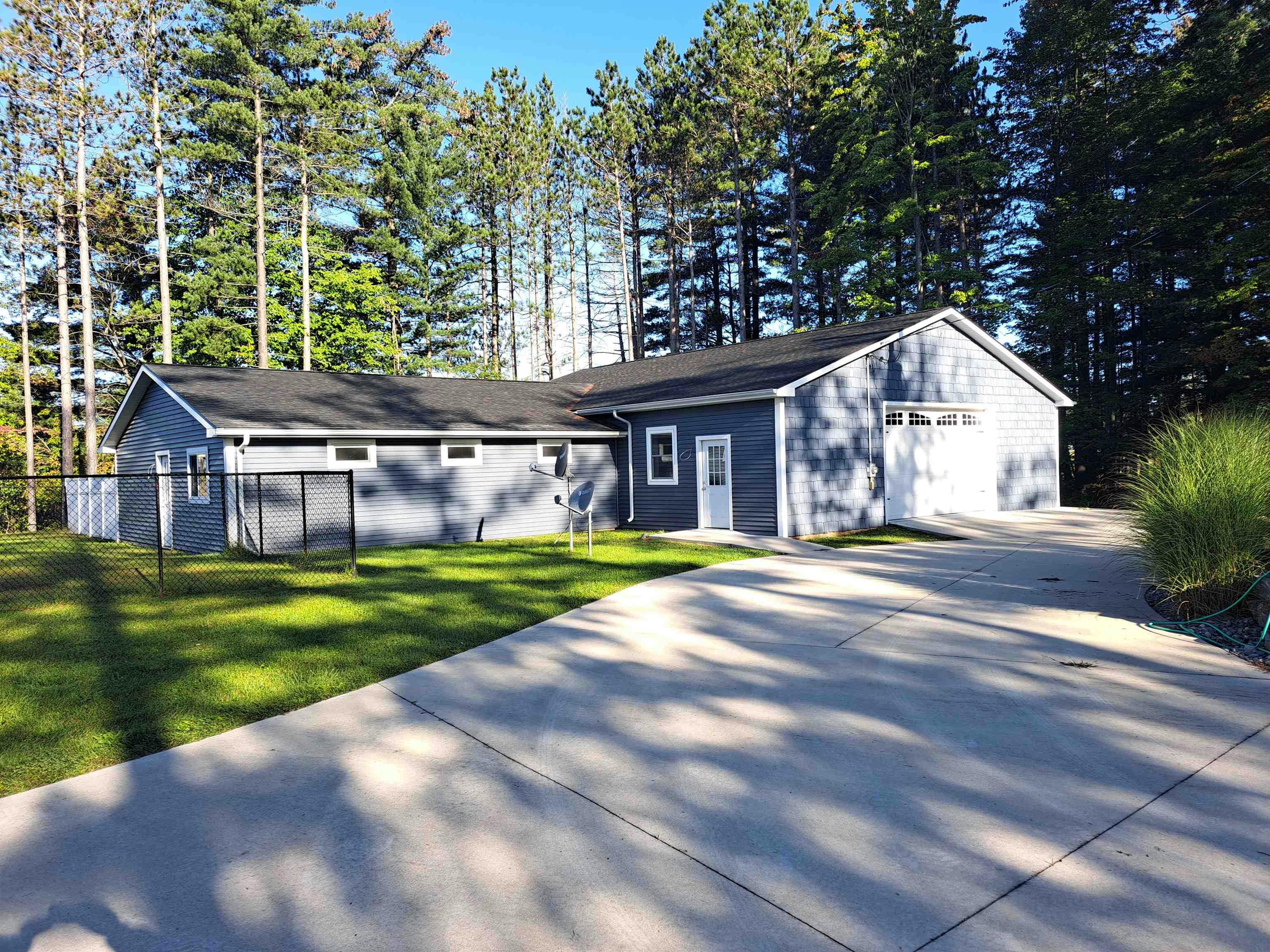 Beaverton, Michigan, 48612, United States, ,4 BathroomsBathrooms,Residential,Pending,1769880