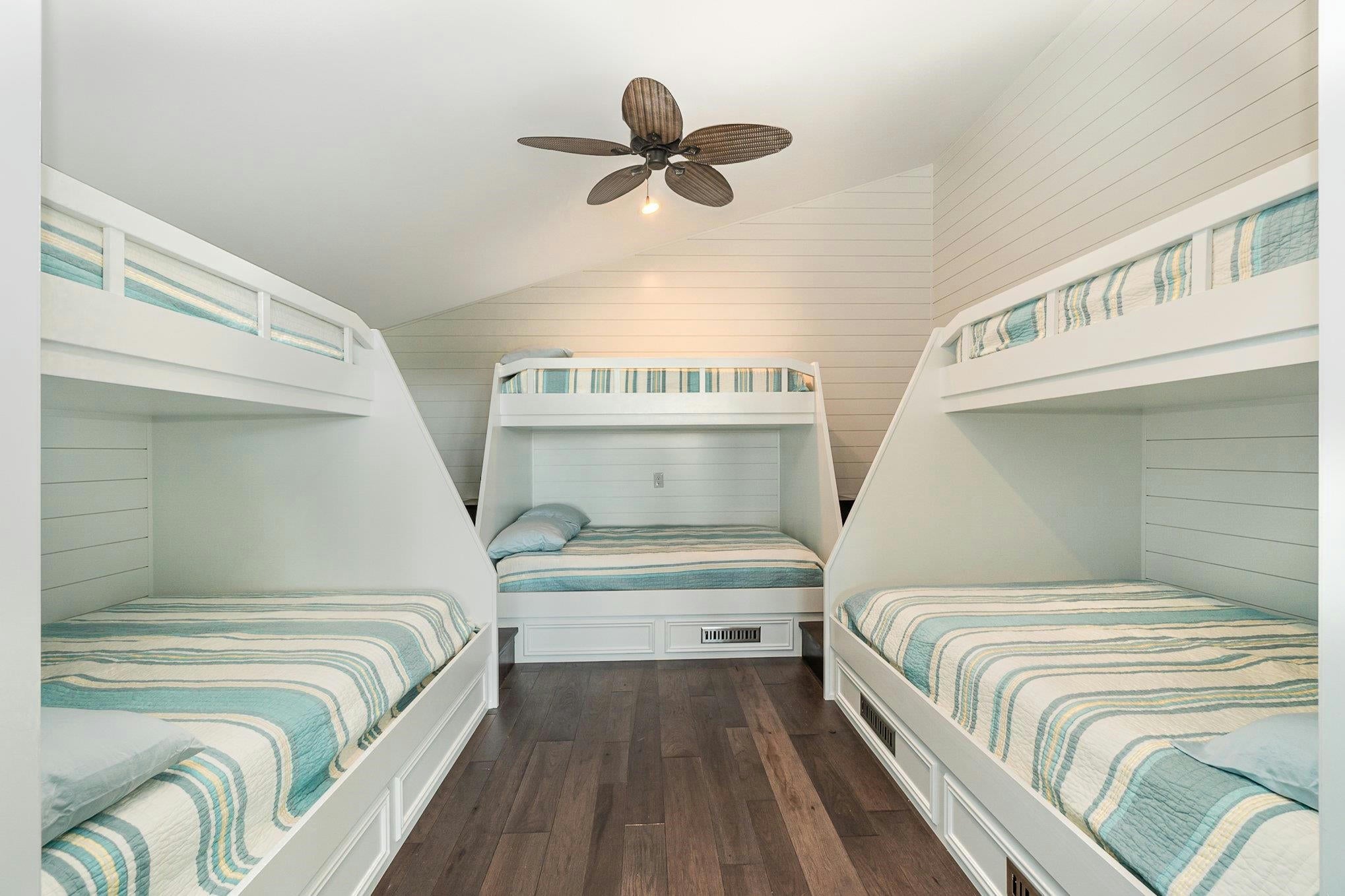 Beaverton, Michigan, 48612, United States, ,4 BathroomsBathrooms,Residential,Pending,1769880