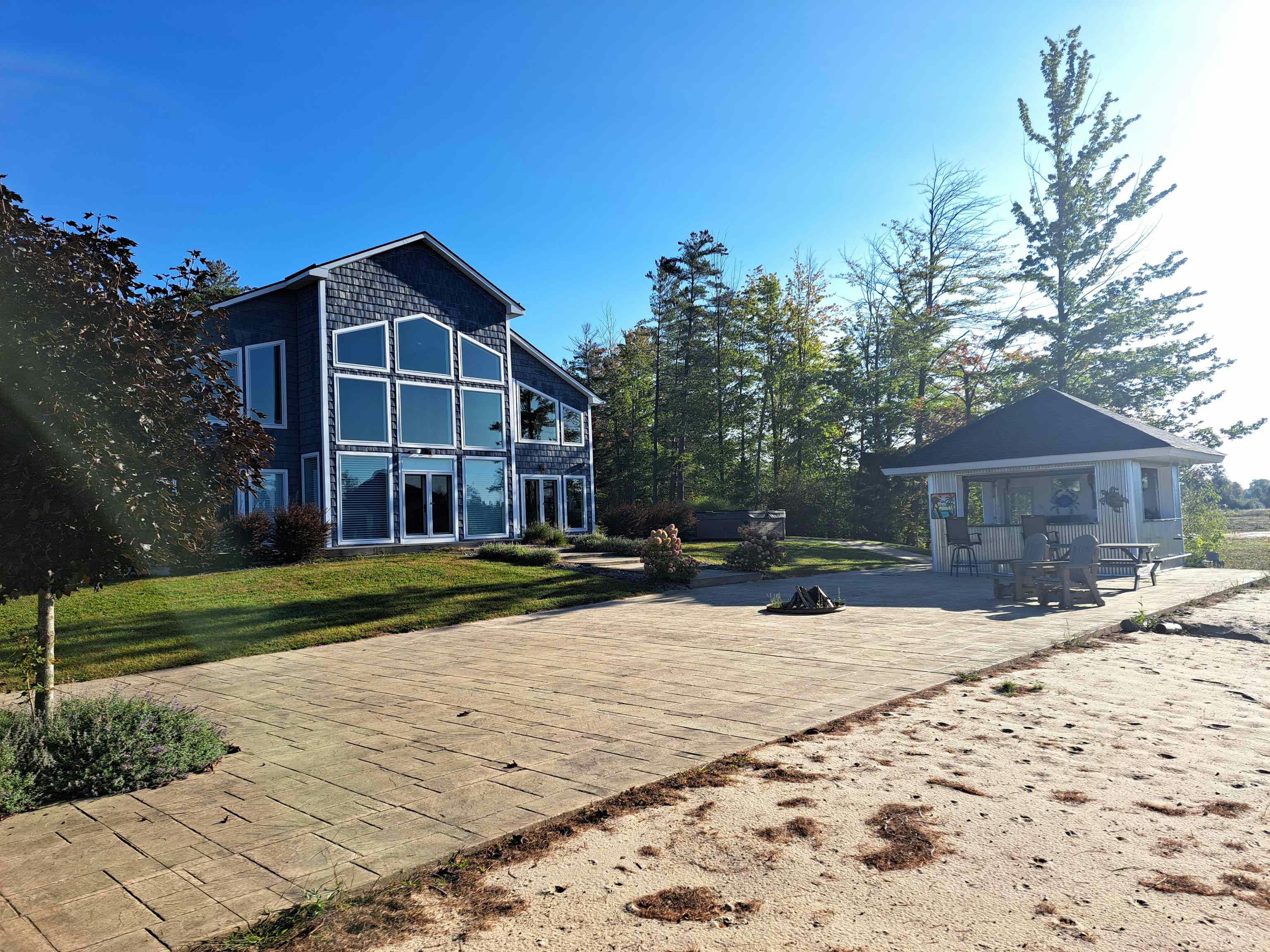 Beaverton, Michigan, 48612, United States, ,4 BathroomsBathrooms,Residential,Pending,1769880