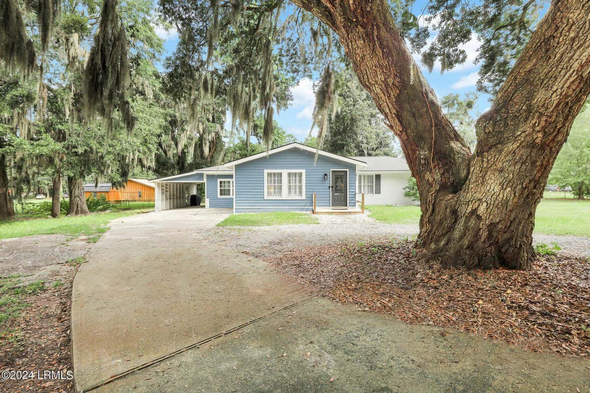 2011 CYPRESS ST, BEAUFORT, SC 29906, photo 1 of 50