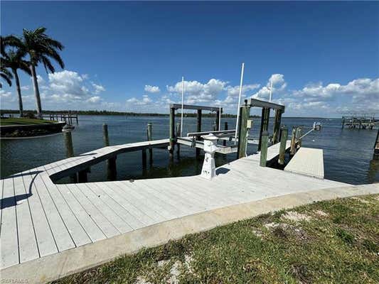 5585 AVENIDA PESCADORA, FORT MYERS BEACH, FL 33931, photo 2 of 31