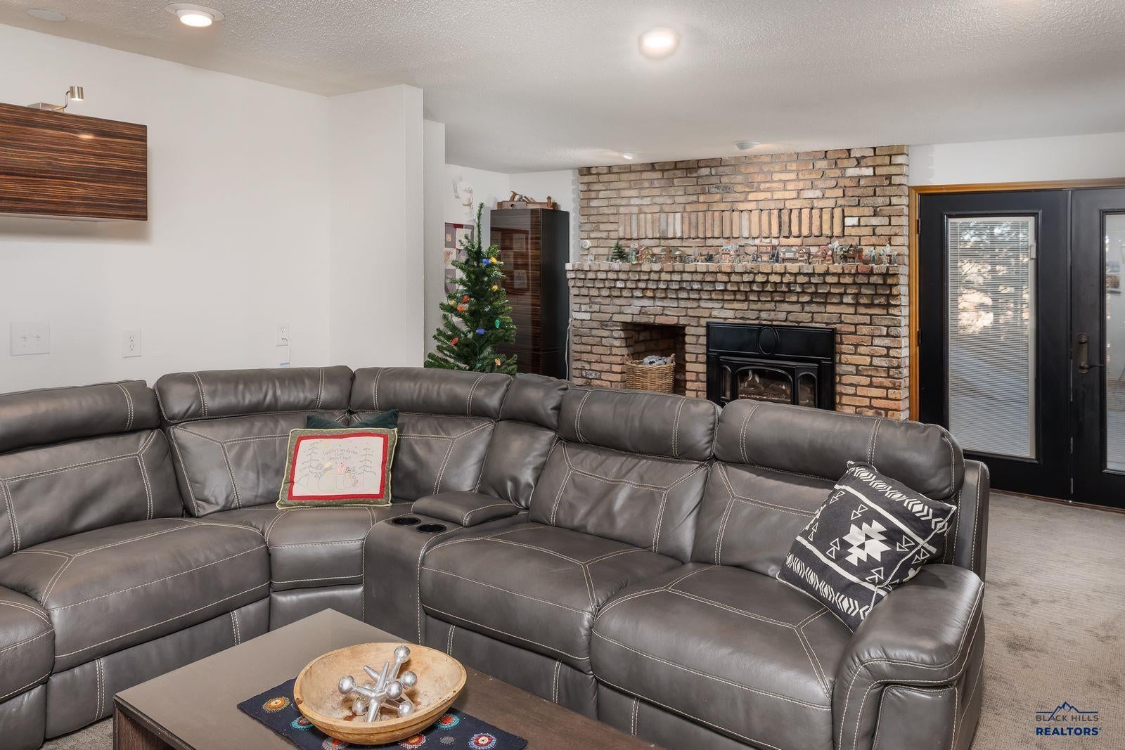 Rapid City, South Dakota, 57702, United States, 5 Bedrooms Bedrooms, ,5 BathroomsBathrooms,Residential,Active,2012231