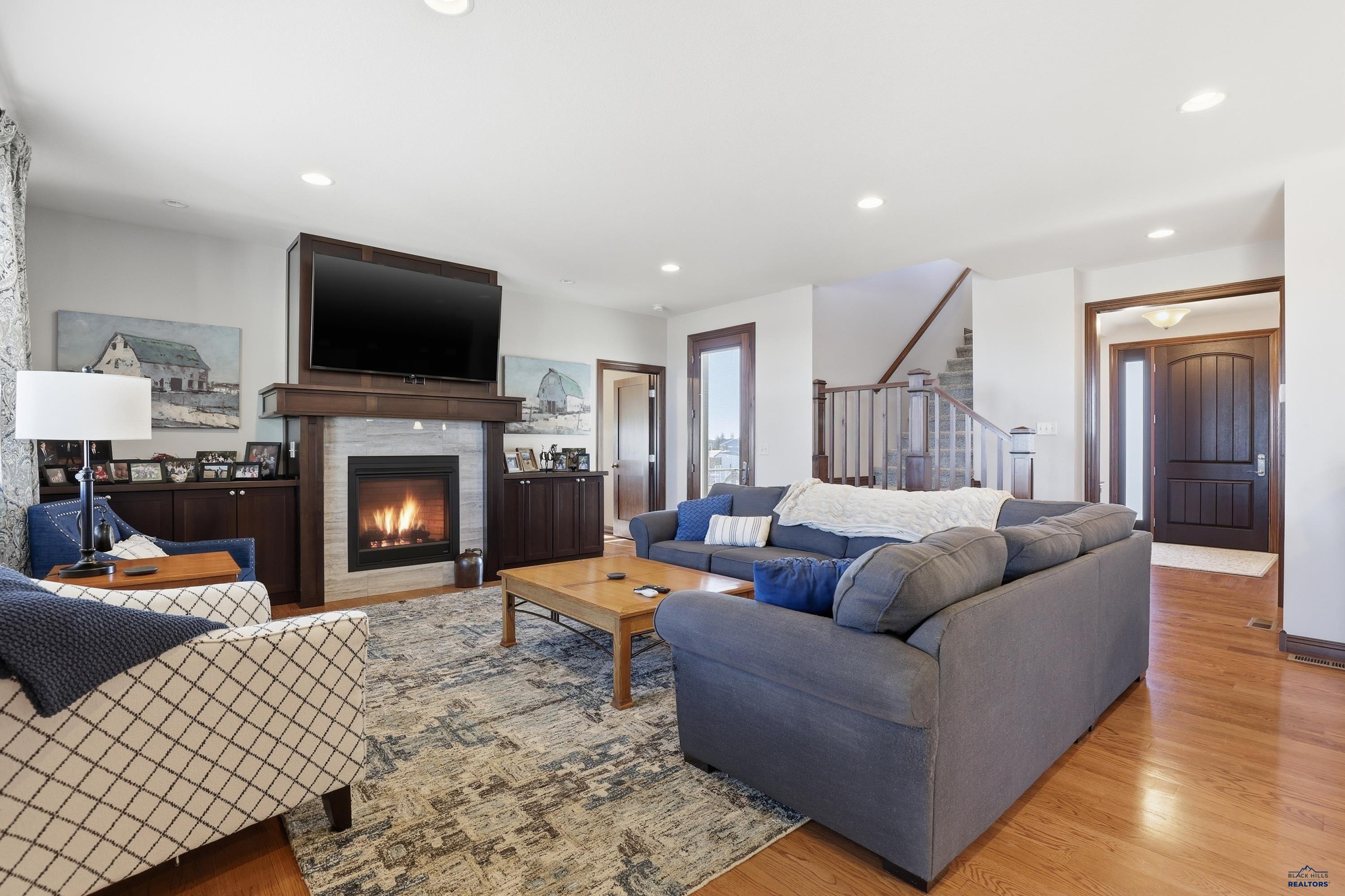 Rapid City, South Dakota, 57702, United States, 5 Bedrooms Bedrooms, ,5 BathroomsBathrooms,Residential,Active,2011458