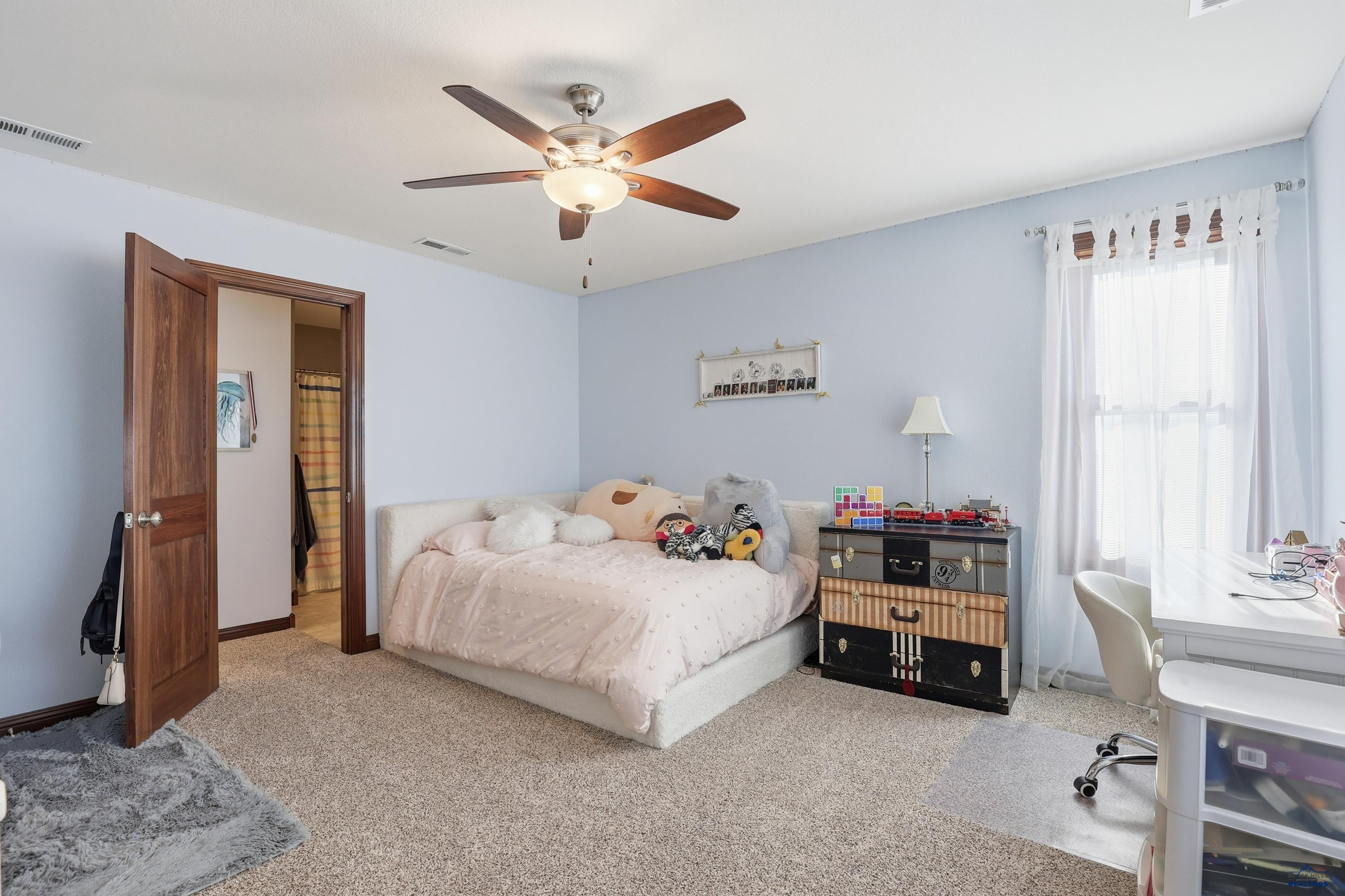 Rapid City, South Dakota, 57702, United States, 5 Bedrooms Bedrooms, ,5 BathroomsBathrooms,Residential,Active,2011458