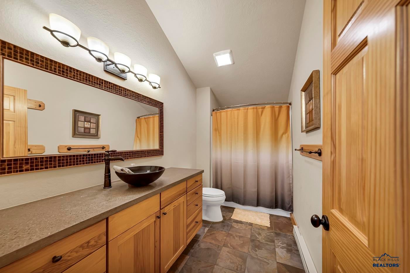 Lead, South Dakota, 57754, United States, 6 Bedrooms Bedrooms, ,5 BathroomsBathrooms,Residential,Active,2006805