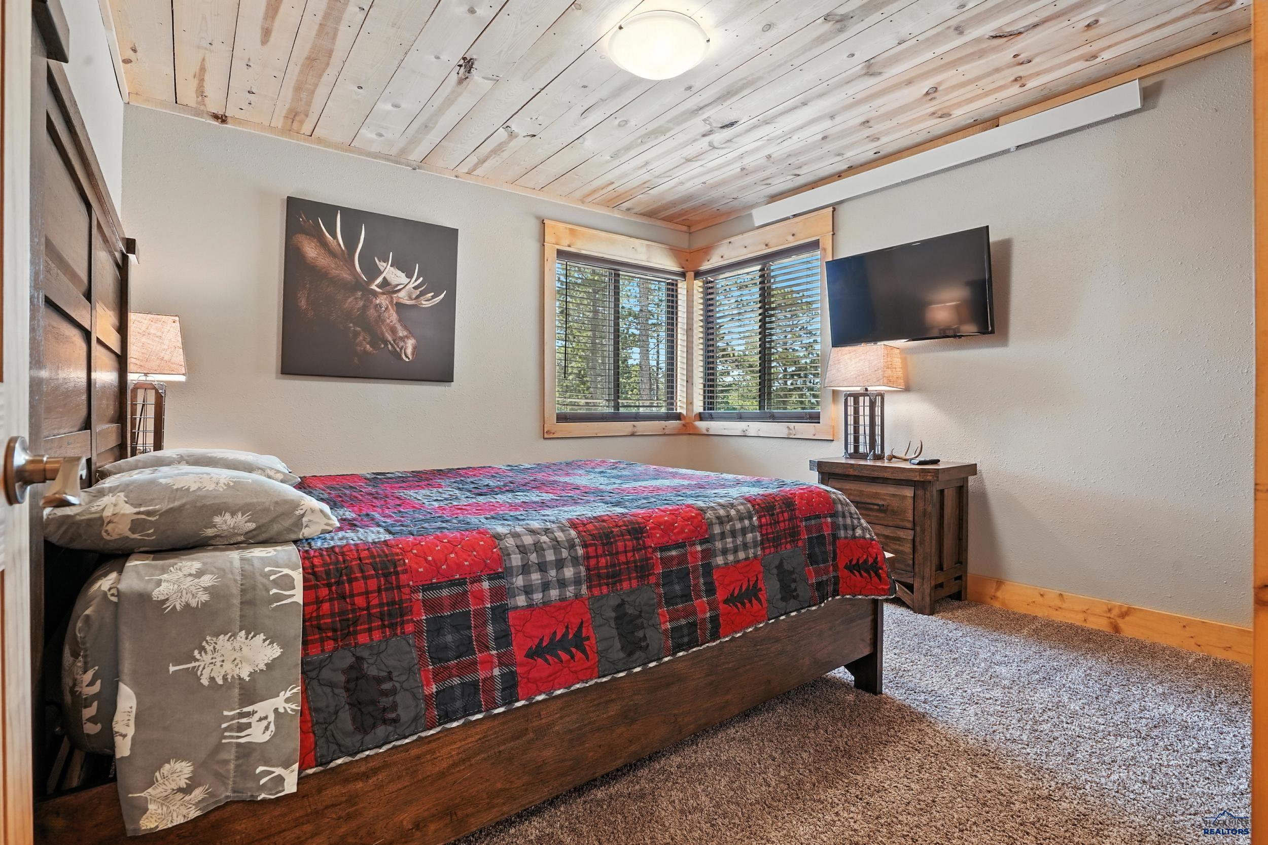 Lead, South Dakota, 57754, United States, 5 Bedrooms Bedrooms, ,4 BathroomsBathrooms,Residential,Active,1945366