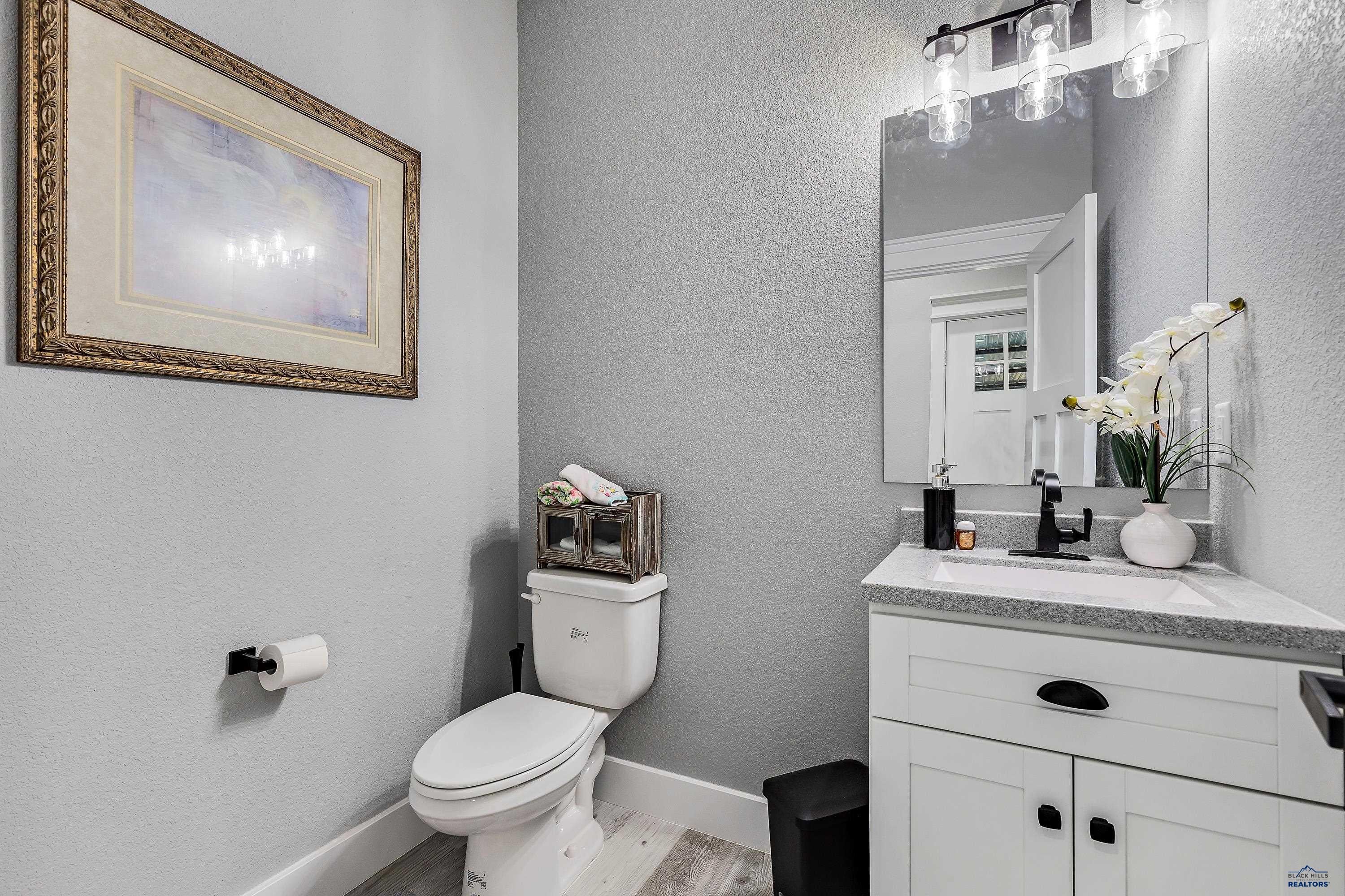Rapid City, South Dakota, 57702, United States, 3 Bedrooms Bedrooms, ,4 BathroomsBathrooms,Residential,Active,1902956