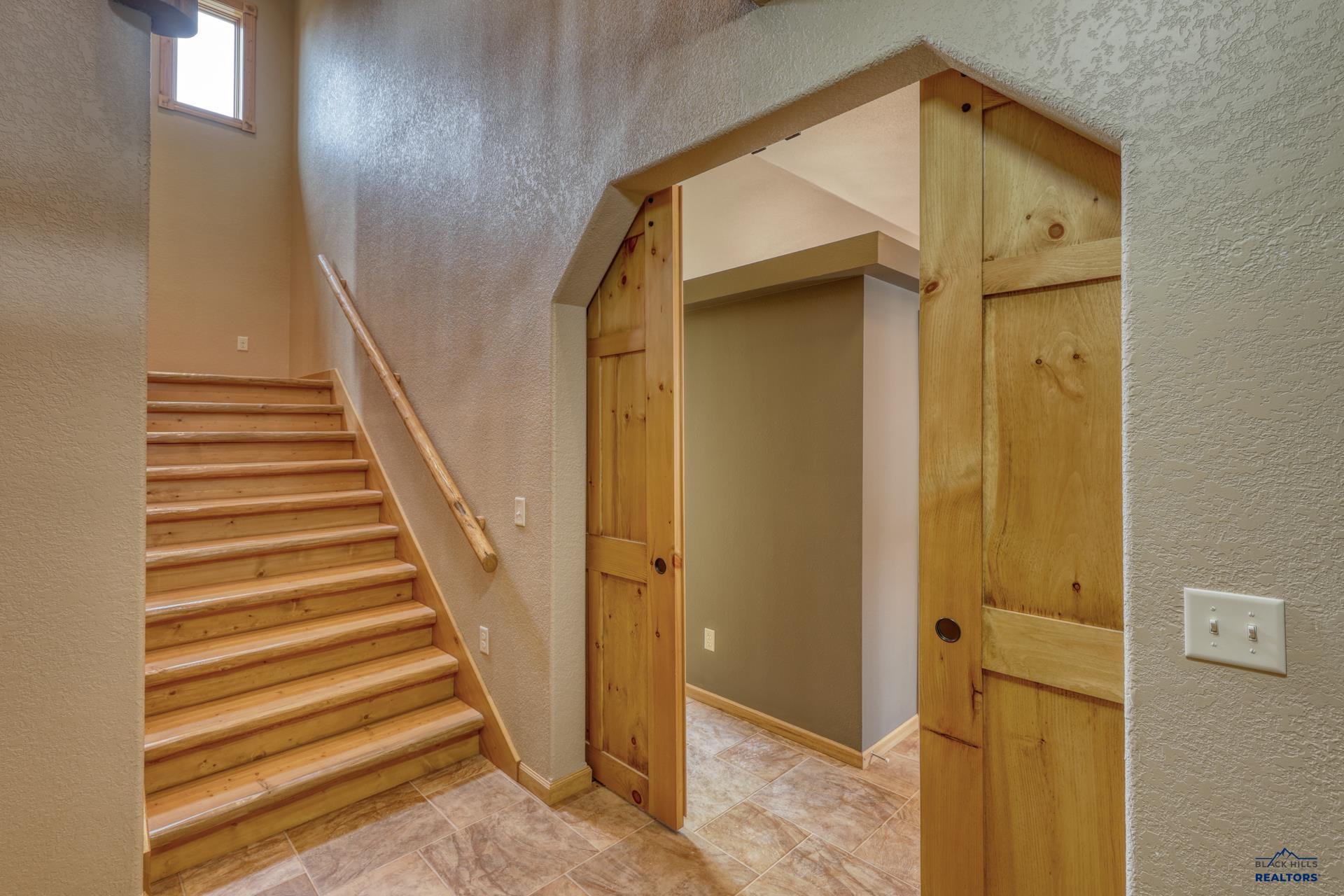 Rapid City, South Dakota, 57702, United States, 4 Bedrooms Bedrooms, ,3 BathroomsBathrooms,Residential,Active,1899194