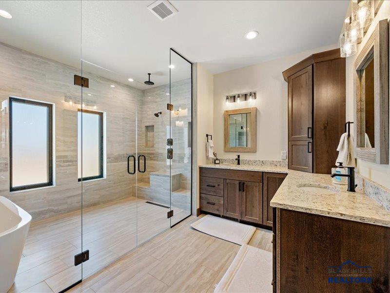 Lead, South Dakota, 57754, United States, ,5 BathroomsBathrooms,Residential,Active,1825060