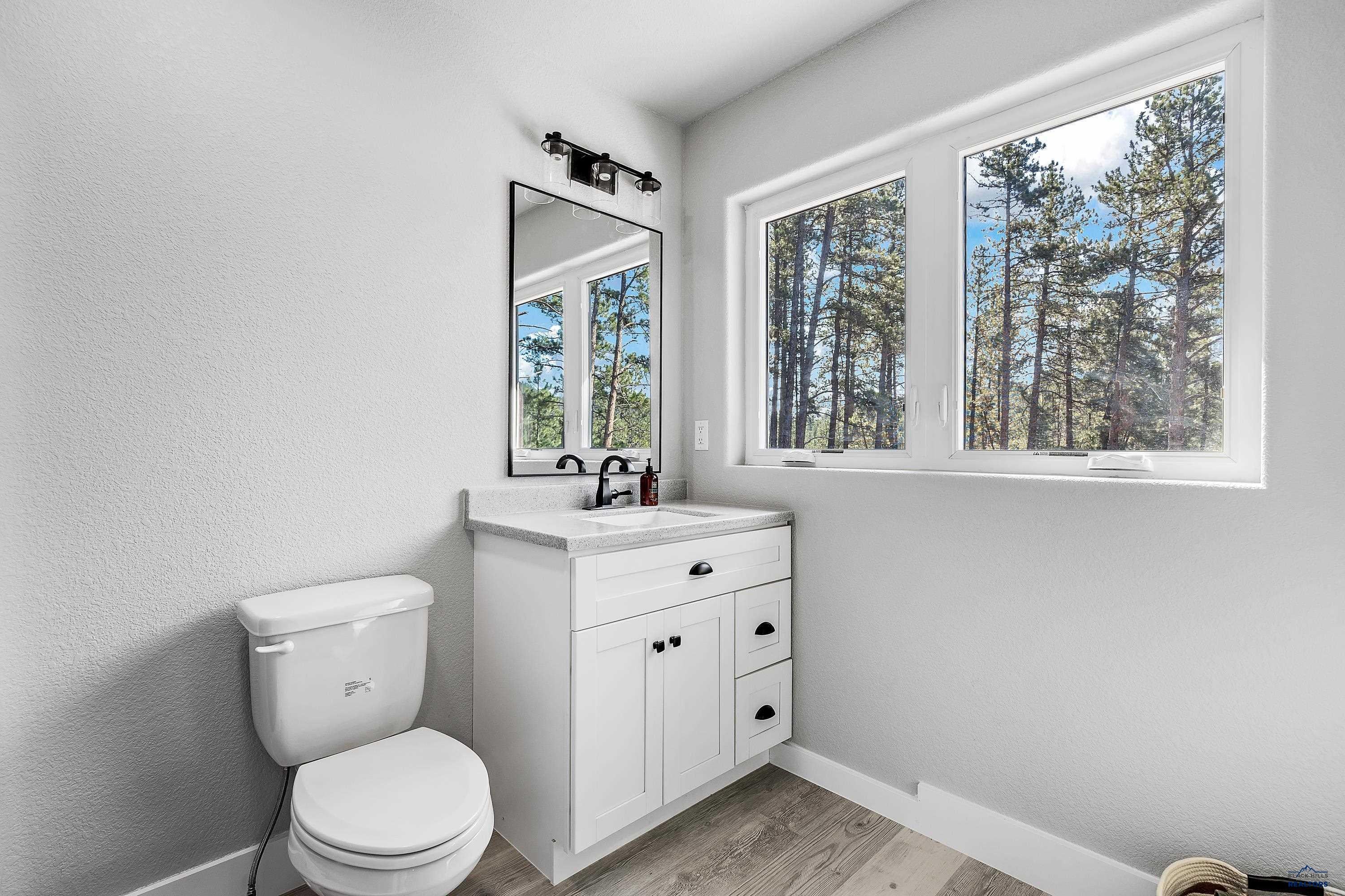 Rapid City, South Dakota, 57702, United States, 3 Bedrooms Bedrooms, ,4 BathroomsBathrooms,Residential,Active,1902956
