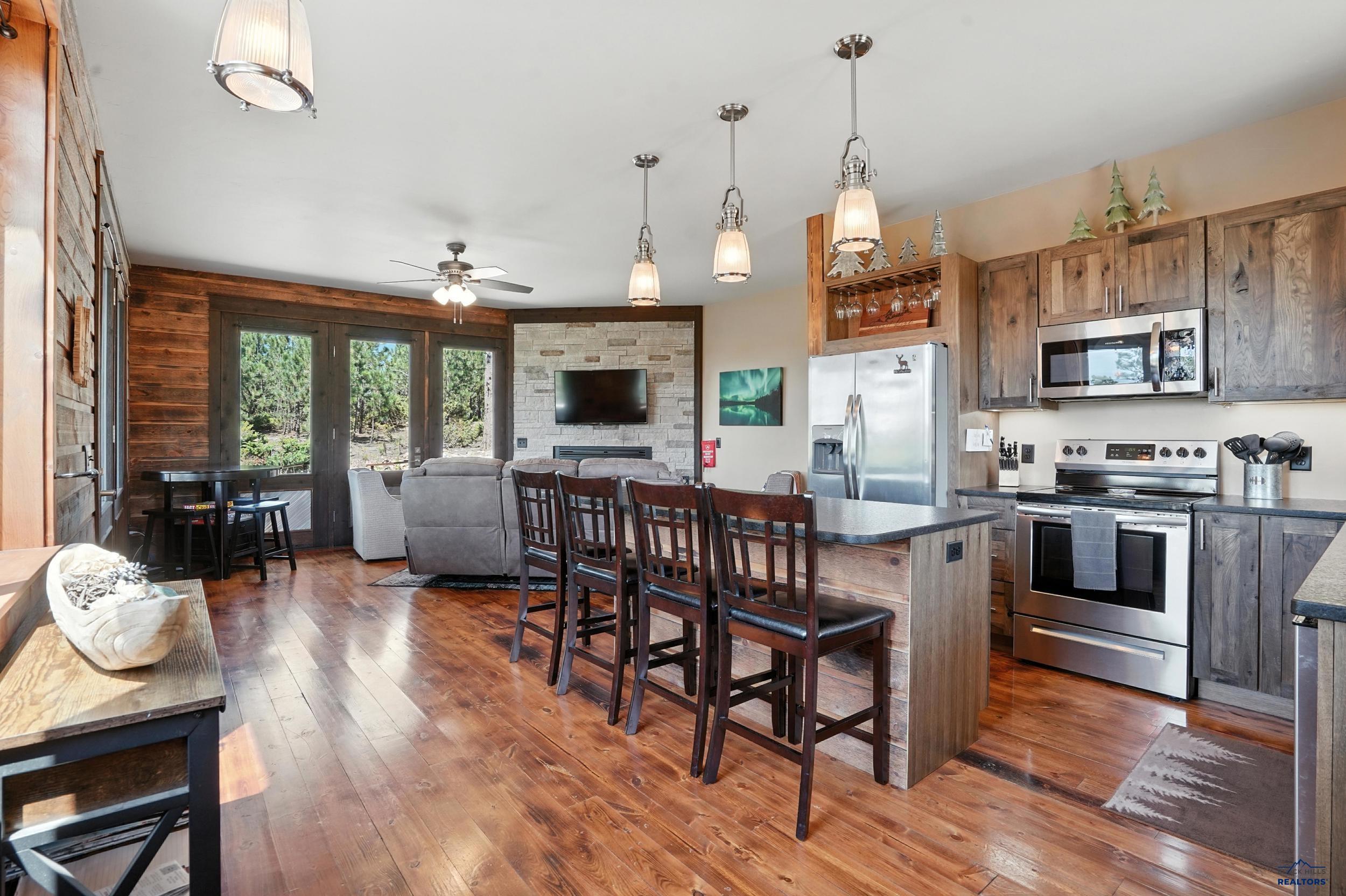 Lead, South Dakota, 57754, United States, 5 Bedrooms Bedrooms, ,4 BathroomsBathrooms,Residential,Active,1945366