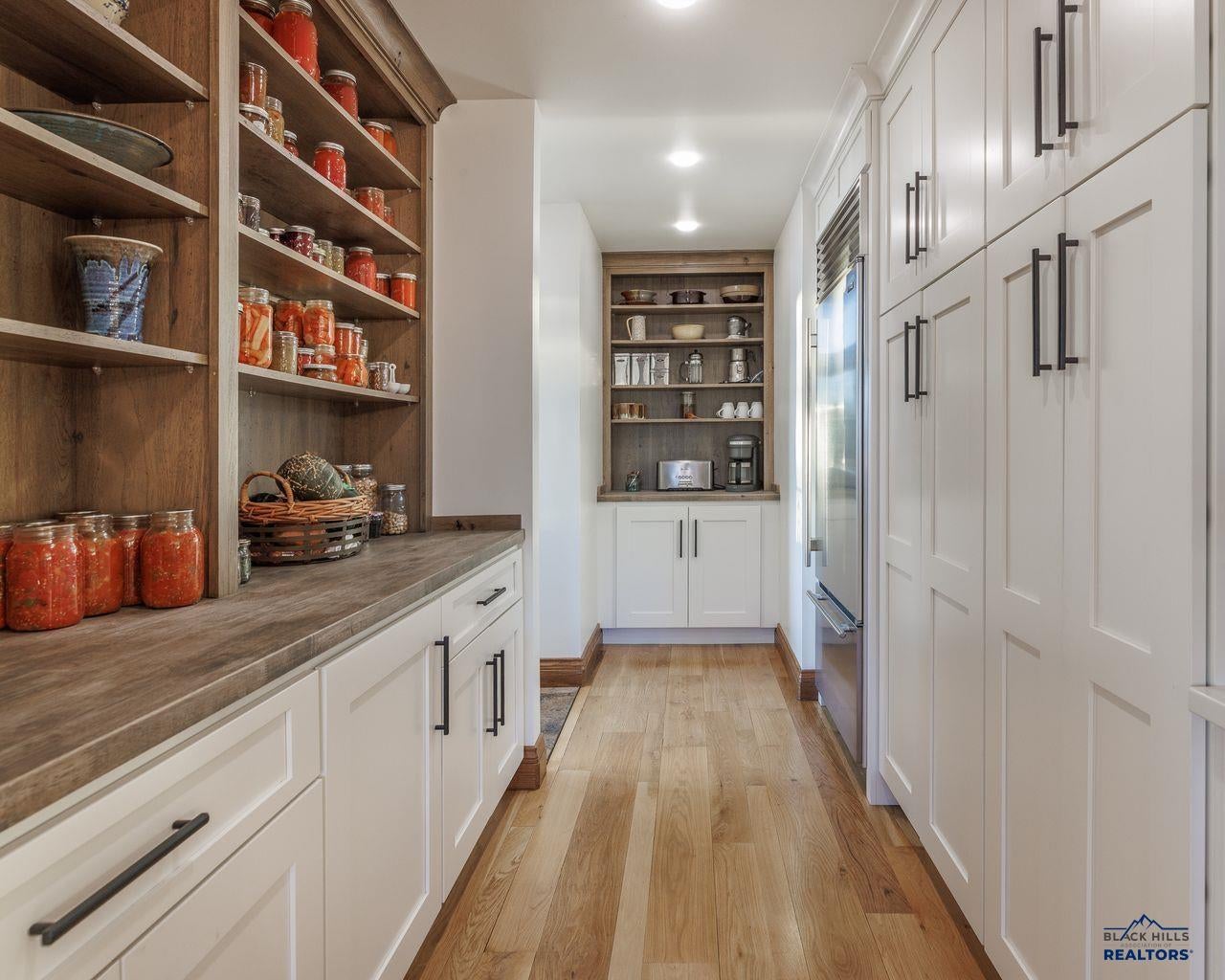 Rapid City, South Dakota, 57702, United States, 5 Bedrooms Bedrooms, ,5 BathroomsBathrooms,Residential,Active,2012231