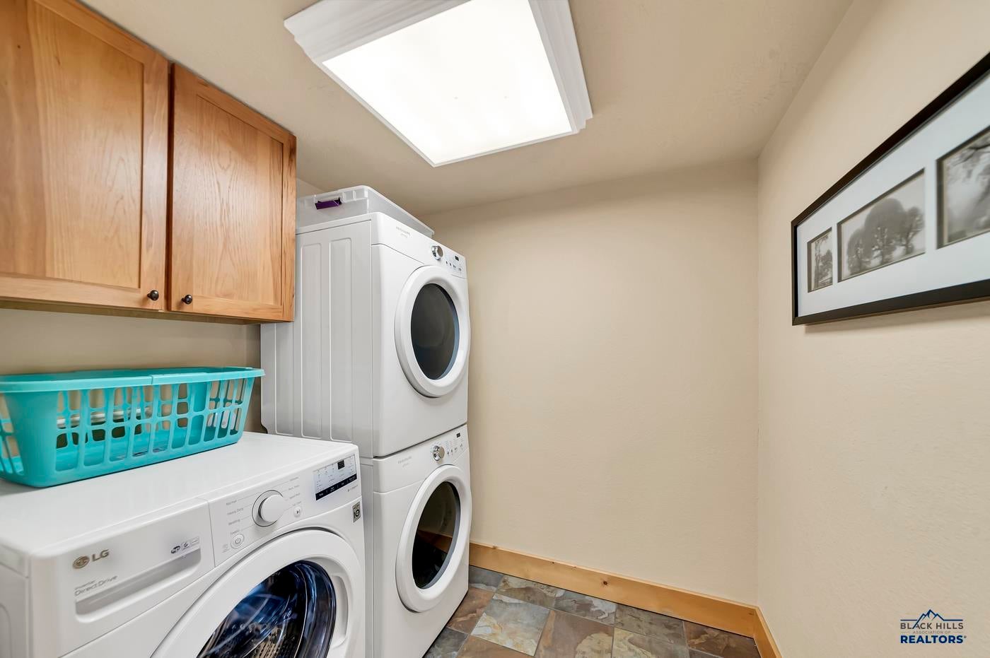 Lead, South Dakota, 57754, United States, 6 Bedrooms Bedrooms, ,5 BathroomsBathrooms,Residential,Active,2006805