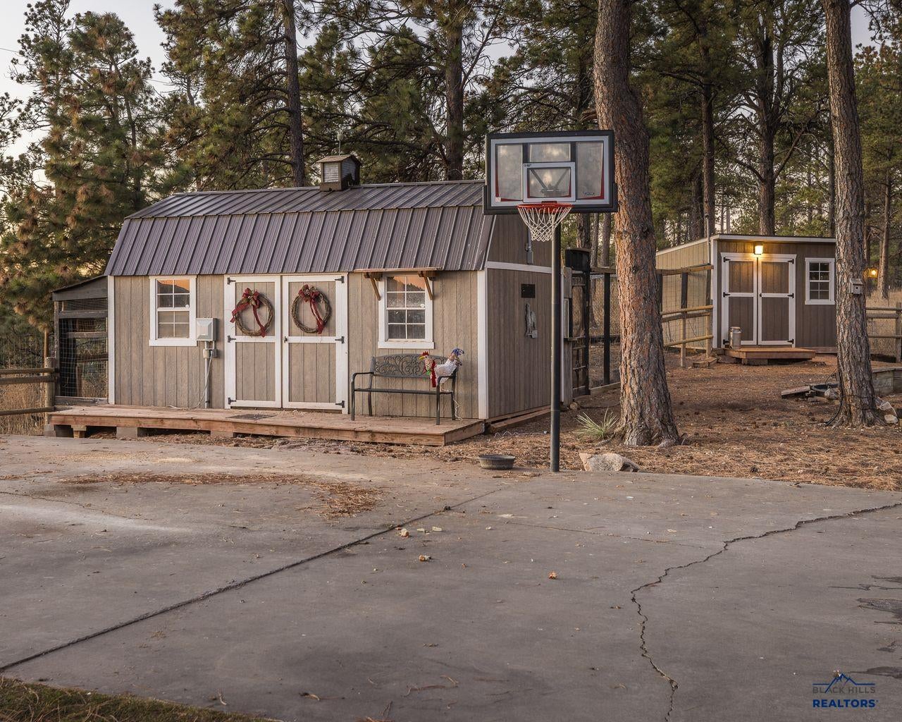 Rapid City, South Dakota, 57702, United States, 5 Bedrooms Bedrooms, ,5 BathroomsBathrooms,Residential,Active,2012231