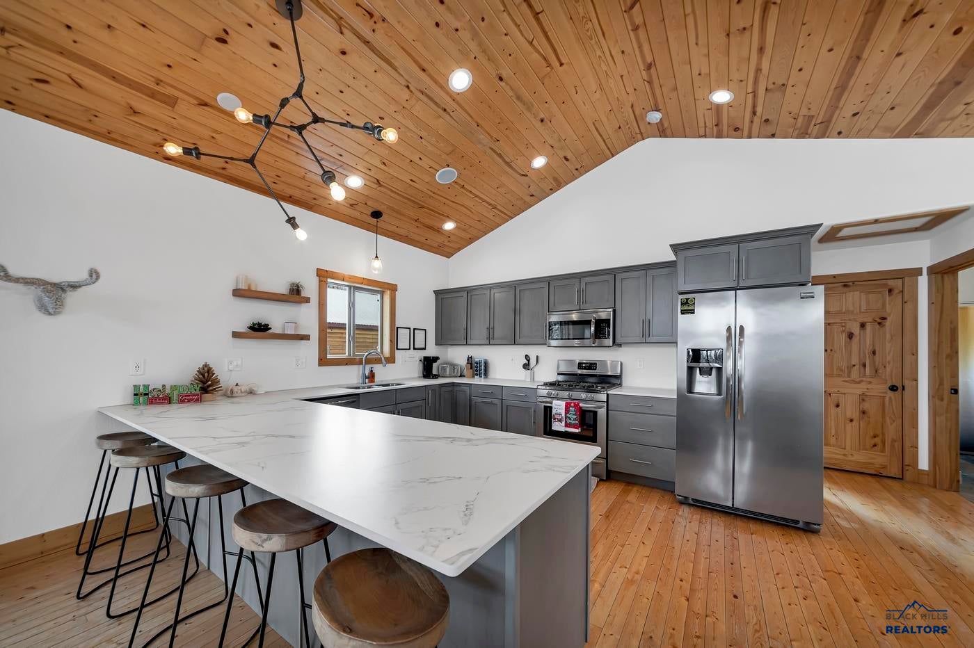 Lead, South Dakota, 57754, United States, 6 Bedrooms Bedrooms, ,5 BathroomsBathrooms,Residential,Active,2006805