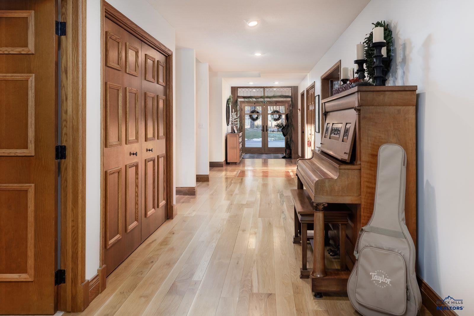 Rapid City, South Dakota, 57702, United States, 5 Bedrooms Bedrooms, ,5 BathroomsBathrooms,Residential,Active,2012231