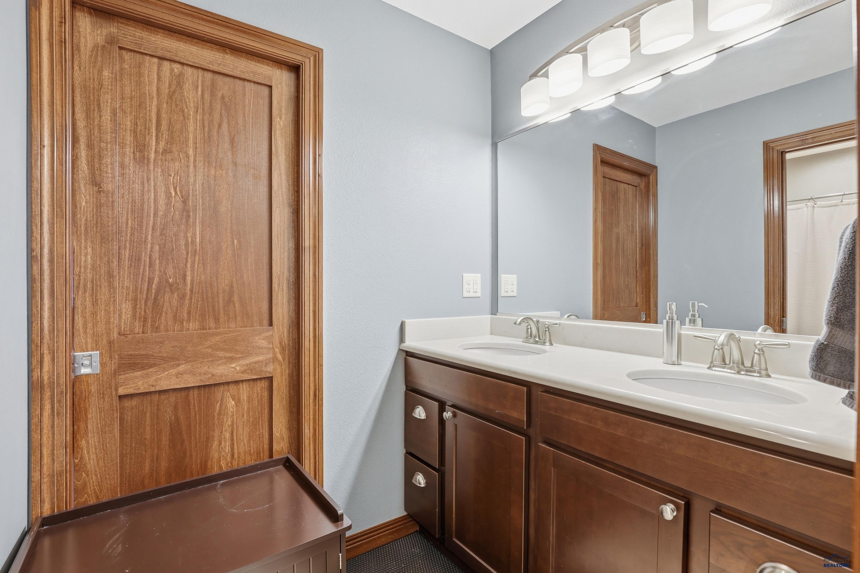 Rapid City, South Dakota, 57702, United States, 5 Bedrooms Bedrooms, ,5 BathroomsBathrooms,Residential,Active,2011458