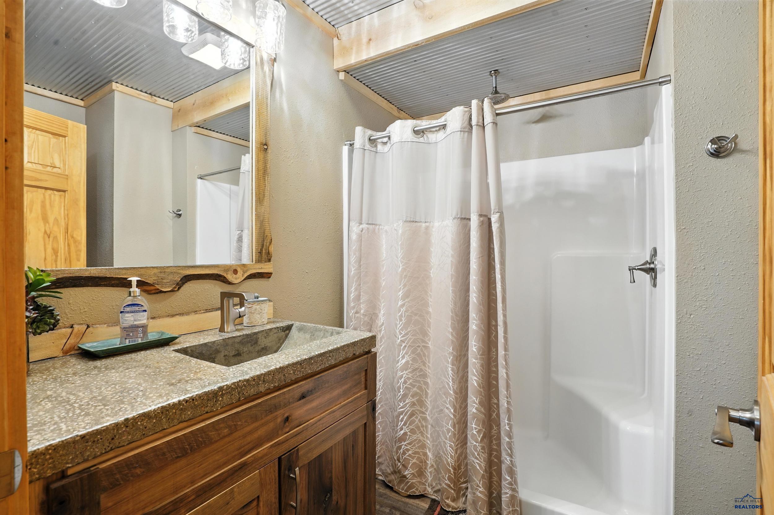 Lead, South Dakota, 57754, United States, 5 Bedrooms Bedrooms, ,4 BathroomsBathrooms,Residential,Active,1945366