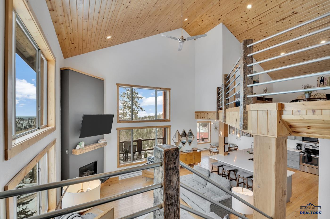 Lead, South Dakota, 57754, United States, 4 Bedrooms Bedrooms, ,3 BathroomsBathrooms,Residential,Active,2007315