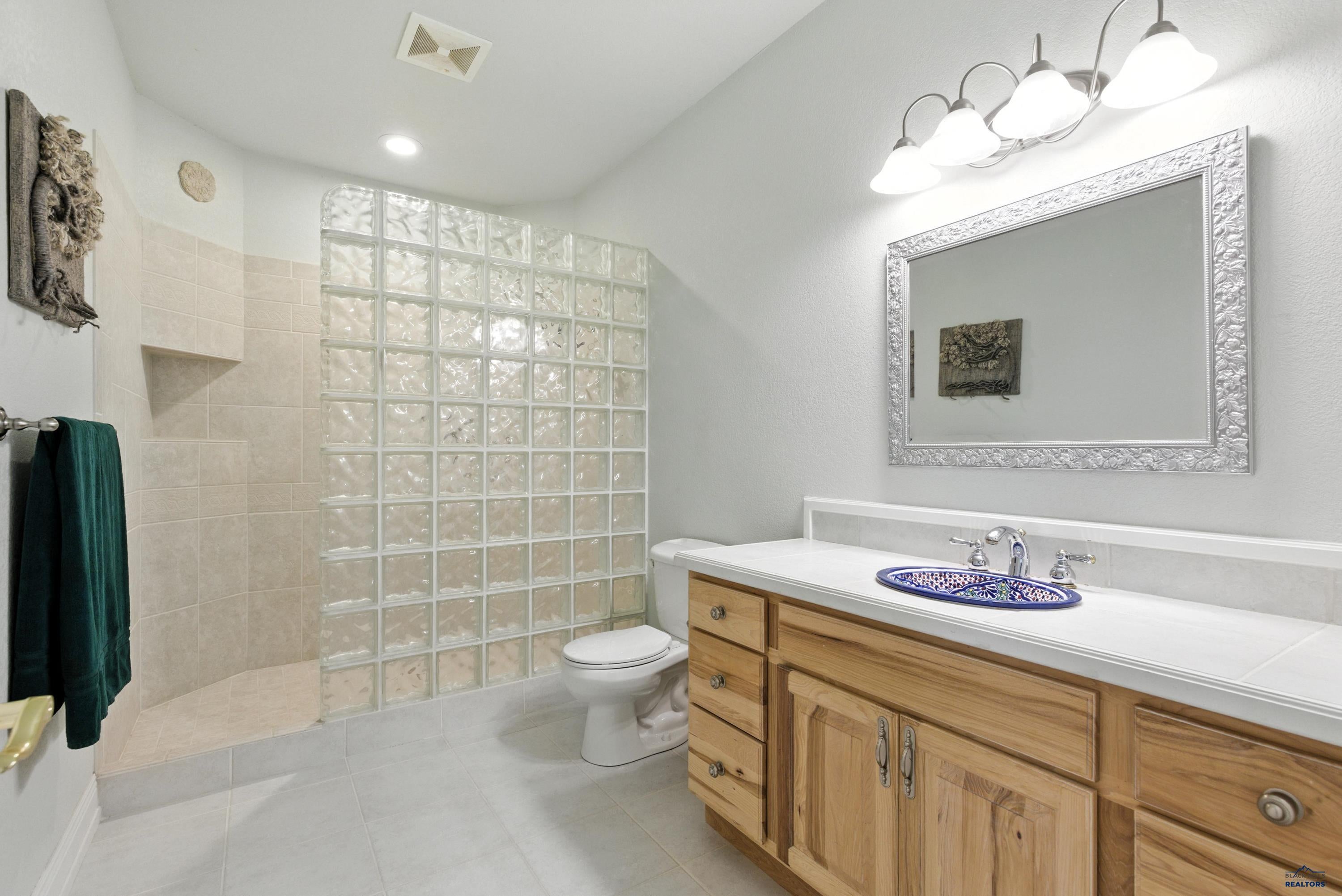 Piedmont, South Dakota, 57769, United States, 4 Bedrooms Bedrooms, ,4 BathroomsBathrooms,Residential,Active,1904172