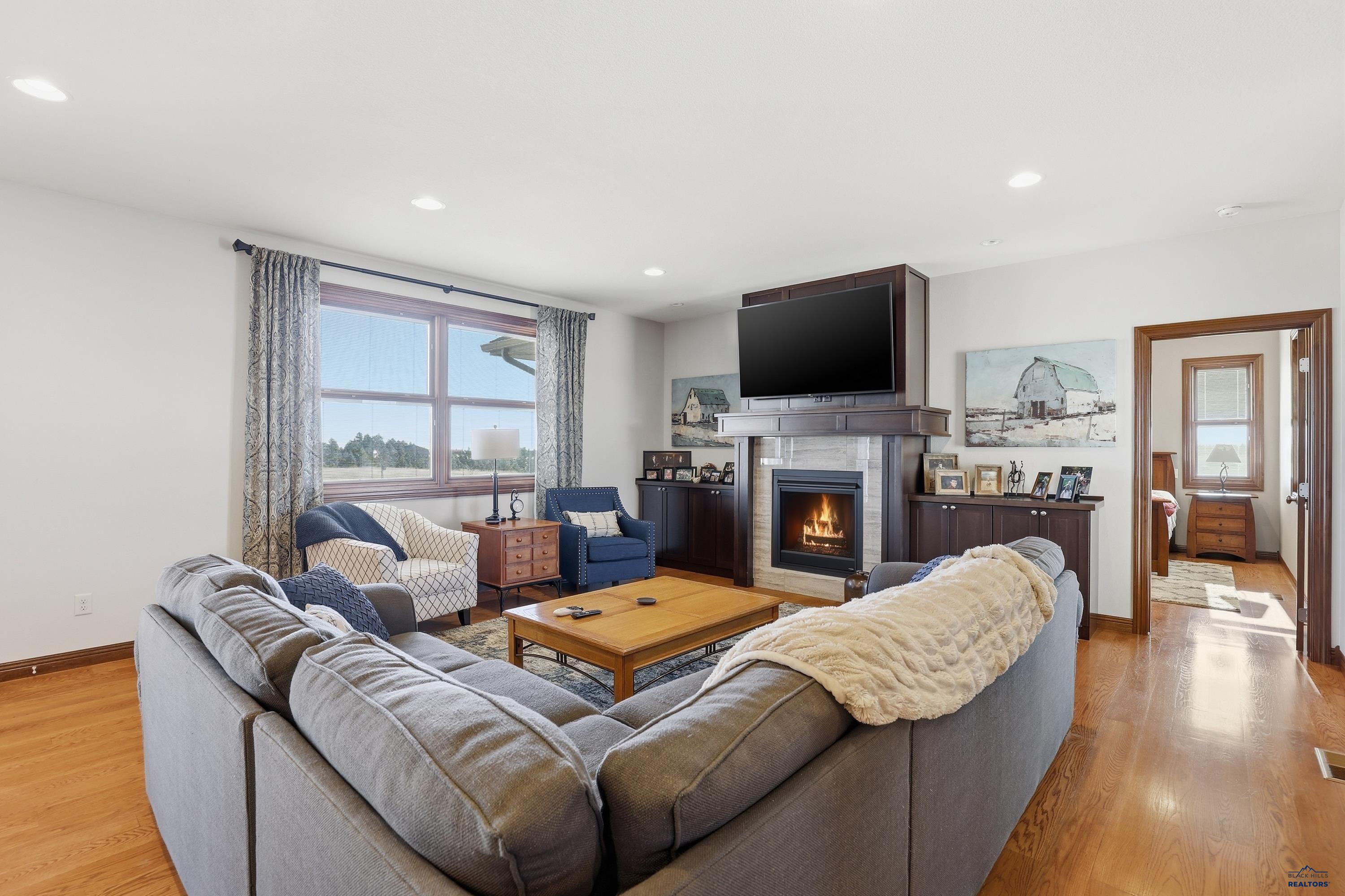 Rapid City, South Dakota, 57702, United States, 5 Bedrooms Bedrooms, ,5 BathroomsBathrooms,Residential,Active,2011458