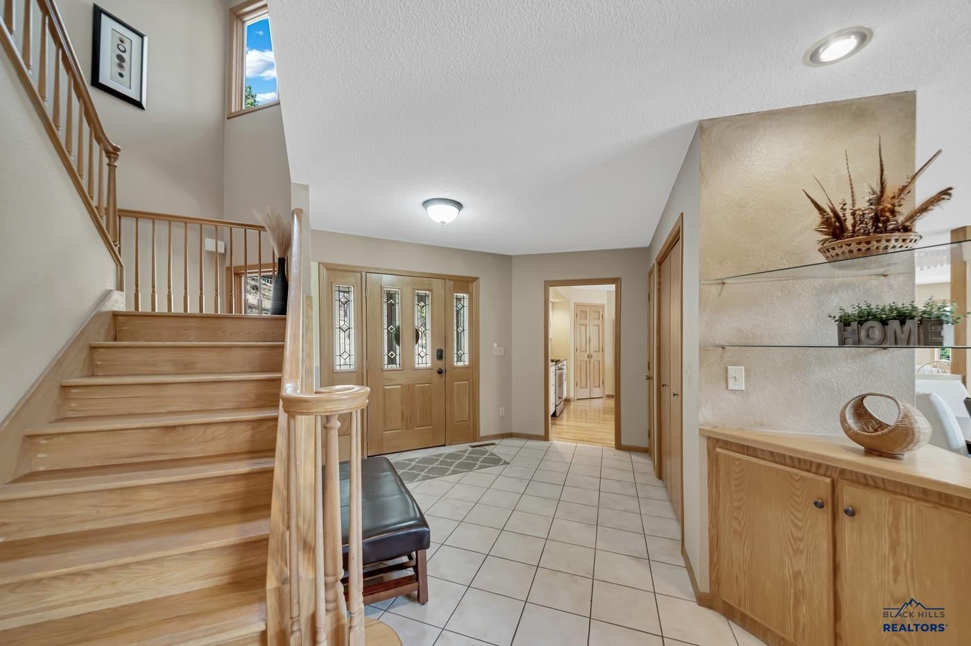Rapid City, South Dakota, 57702, United States, 5 Bedrooms Bedrooms, ,3 BathroomsBathrooms,Residential,Active,1764101