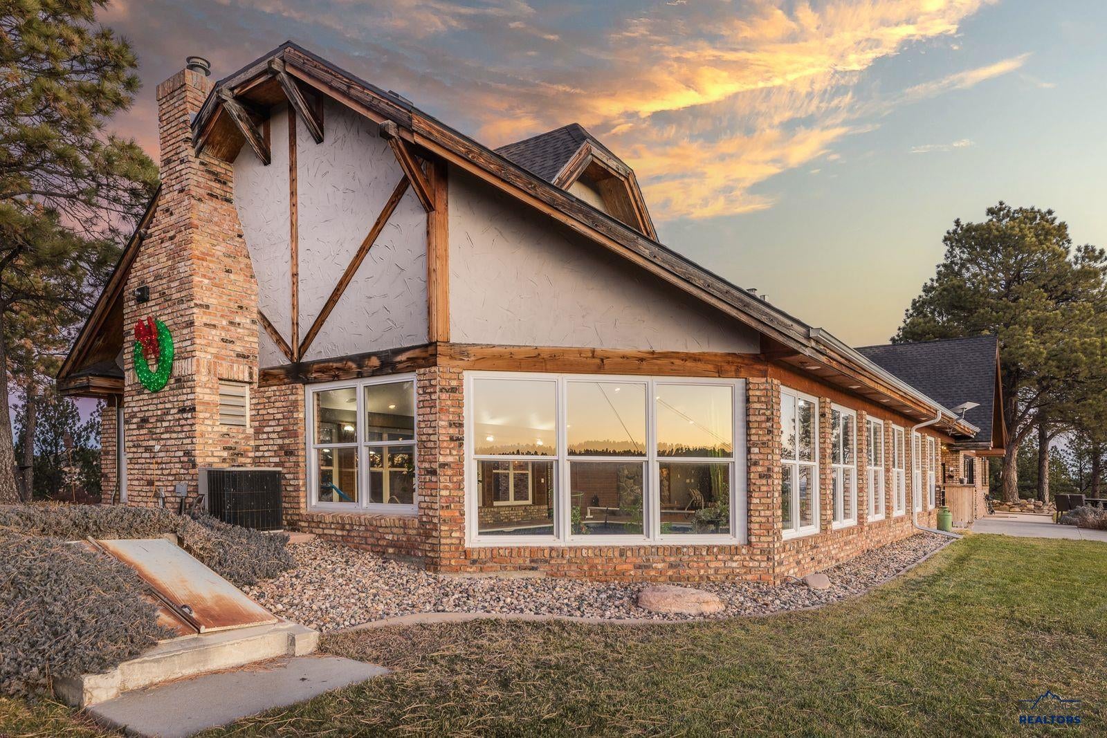 Rapid City, South Dakota, 57702, United States, 5 Bedrooms Bedrooms, ,5 BathroomsBathrooms,Residential,Active,2012231