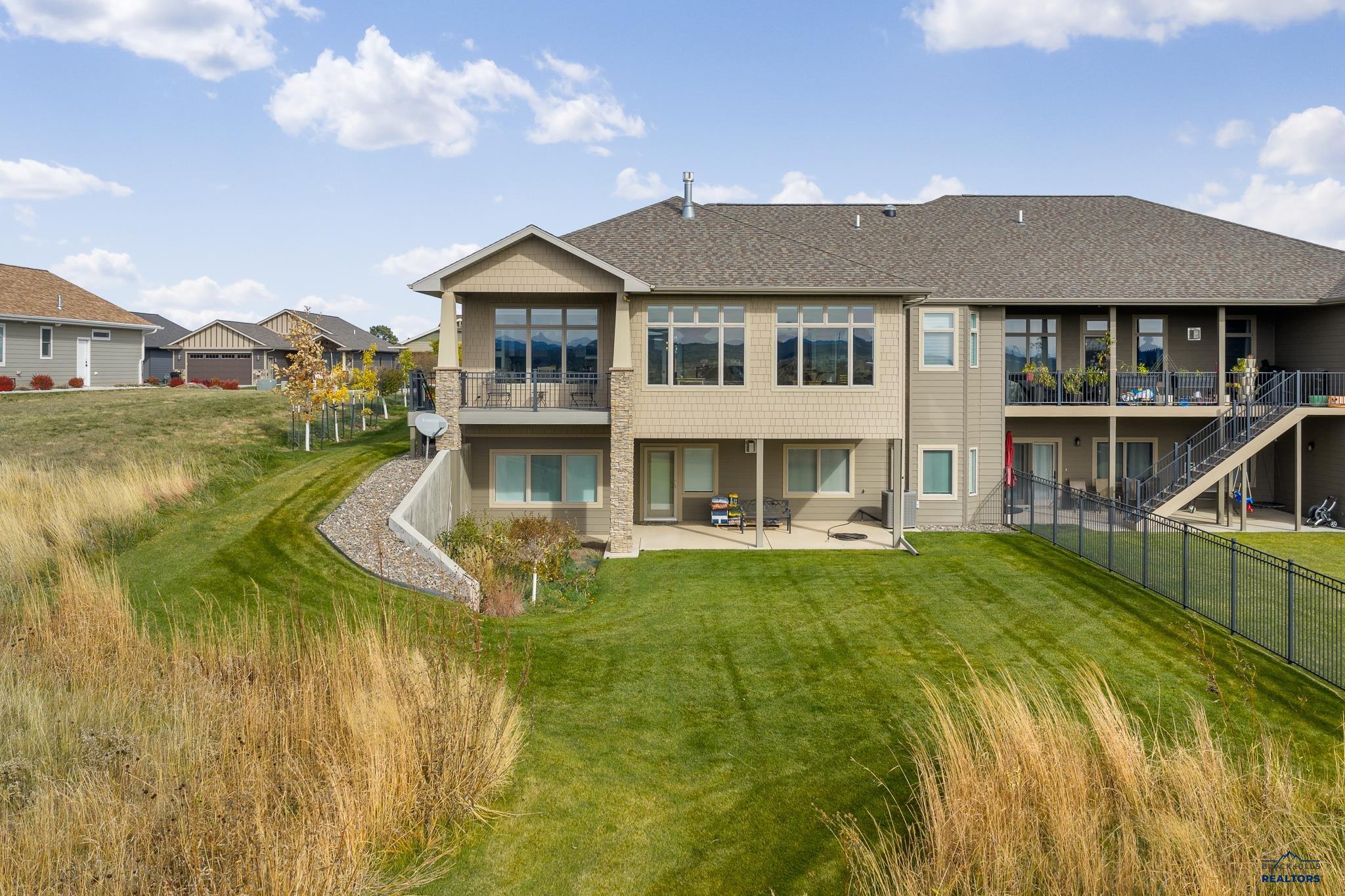 Rapid City, South Dakota, 57701, United States, 3 Bedrooms Bedrooms, ,4 BathroomsBathrooms,Residential,Active,1973540