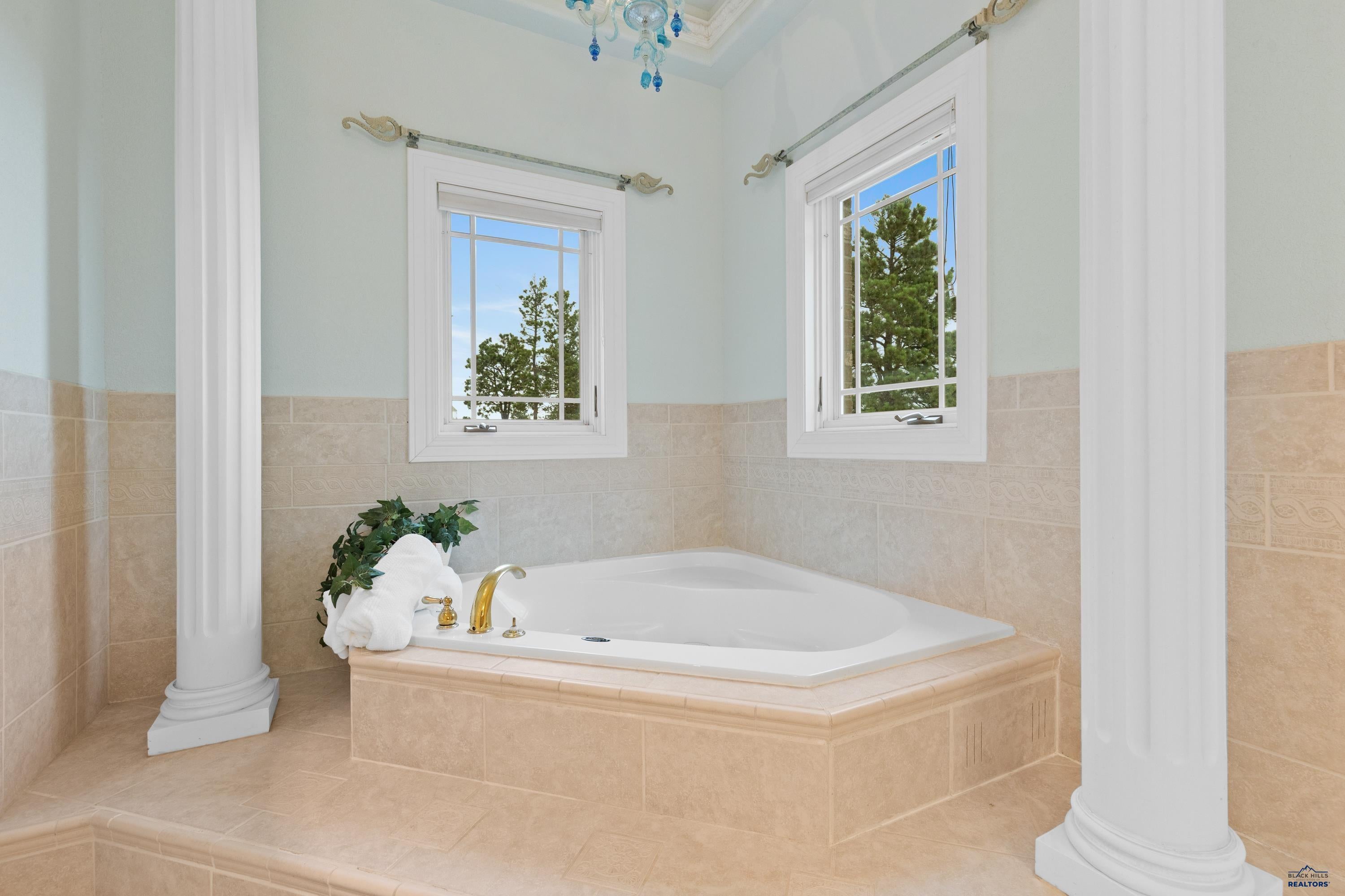 Piedmont, South Dakota, 57769, United States, 4 Bedrooms Bedrooms, ,4 BathroomsBathrooms,Residential,Active,1904172