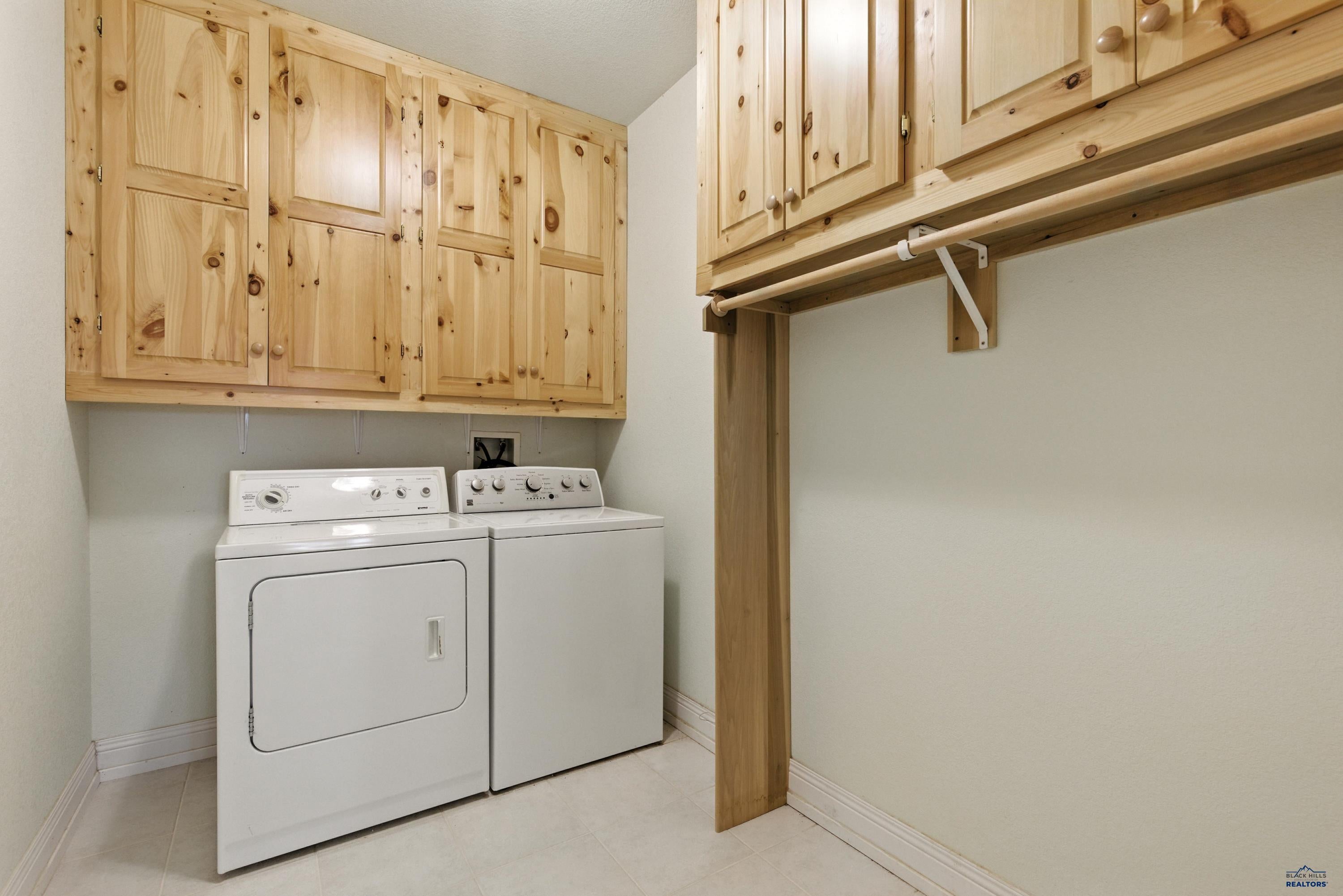 Piedmont, South Dakota, 57769, United States, 4 Bedrooms Bedrooms, ,4 BathroomsBathrooms,Residential,Active,1904172