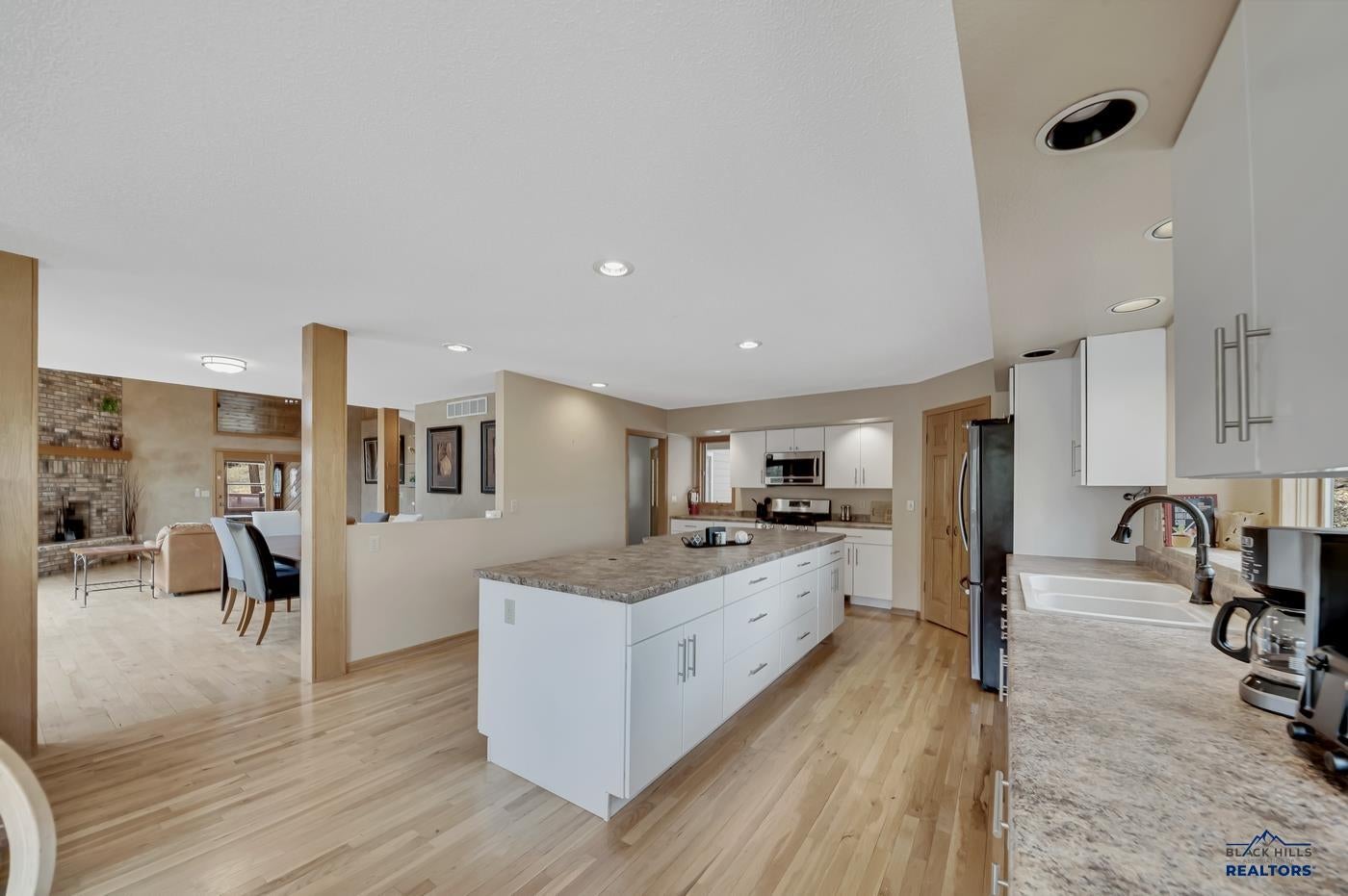 Rapid City, South Dakota, 57702, United States, 5 Bedrooms Bedrooms, ,3 BathroomsBathrooms,Residential,Active,1764101