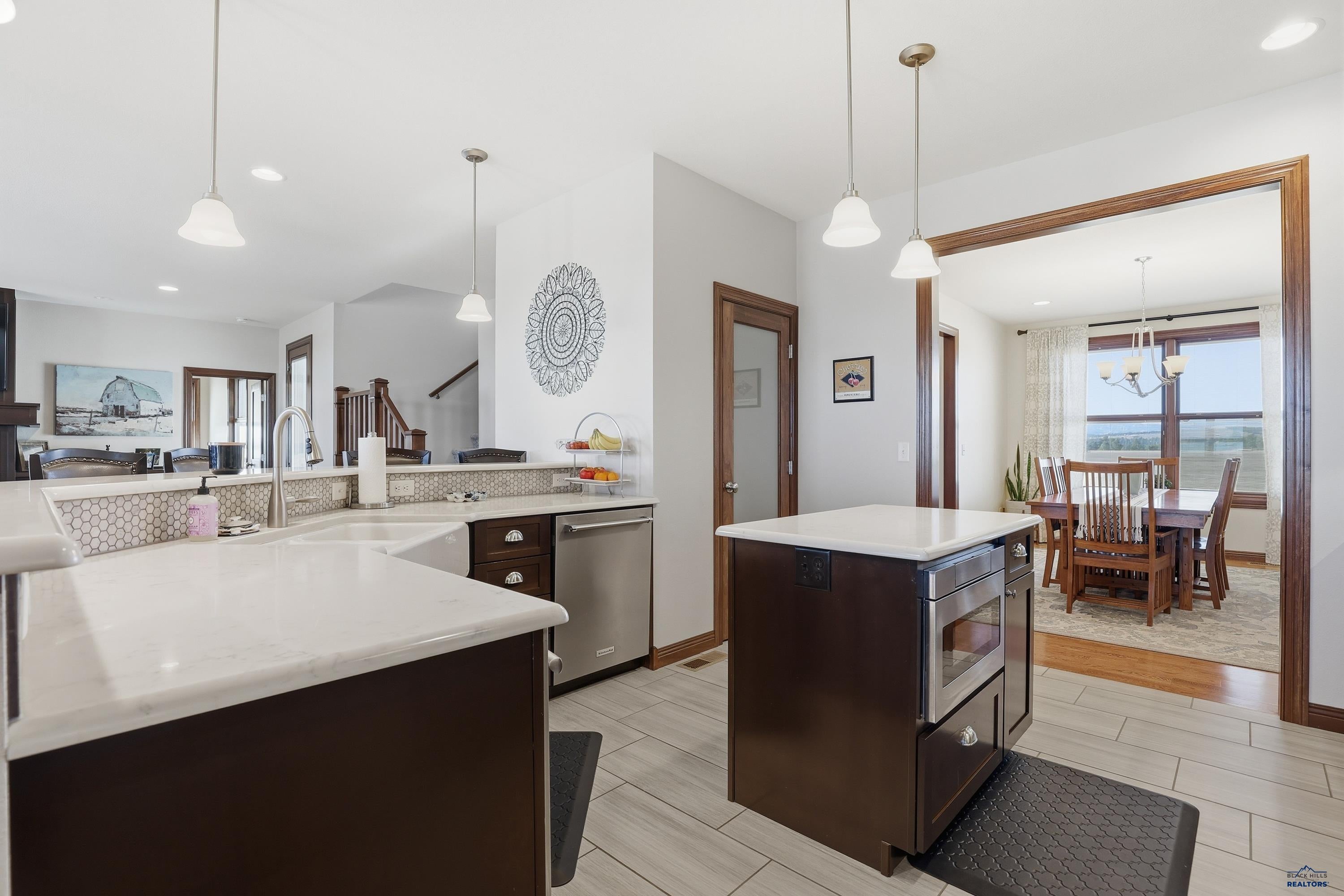 Rapid City, South Dakota, 57702, United States, 5 Bedrooms Bedrooms, ,5 BathroomsBathrooms,Residential,Active,2011458