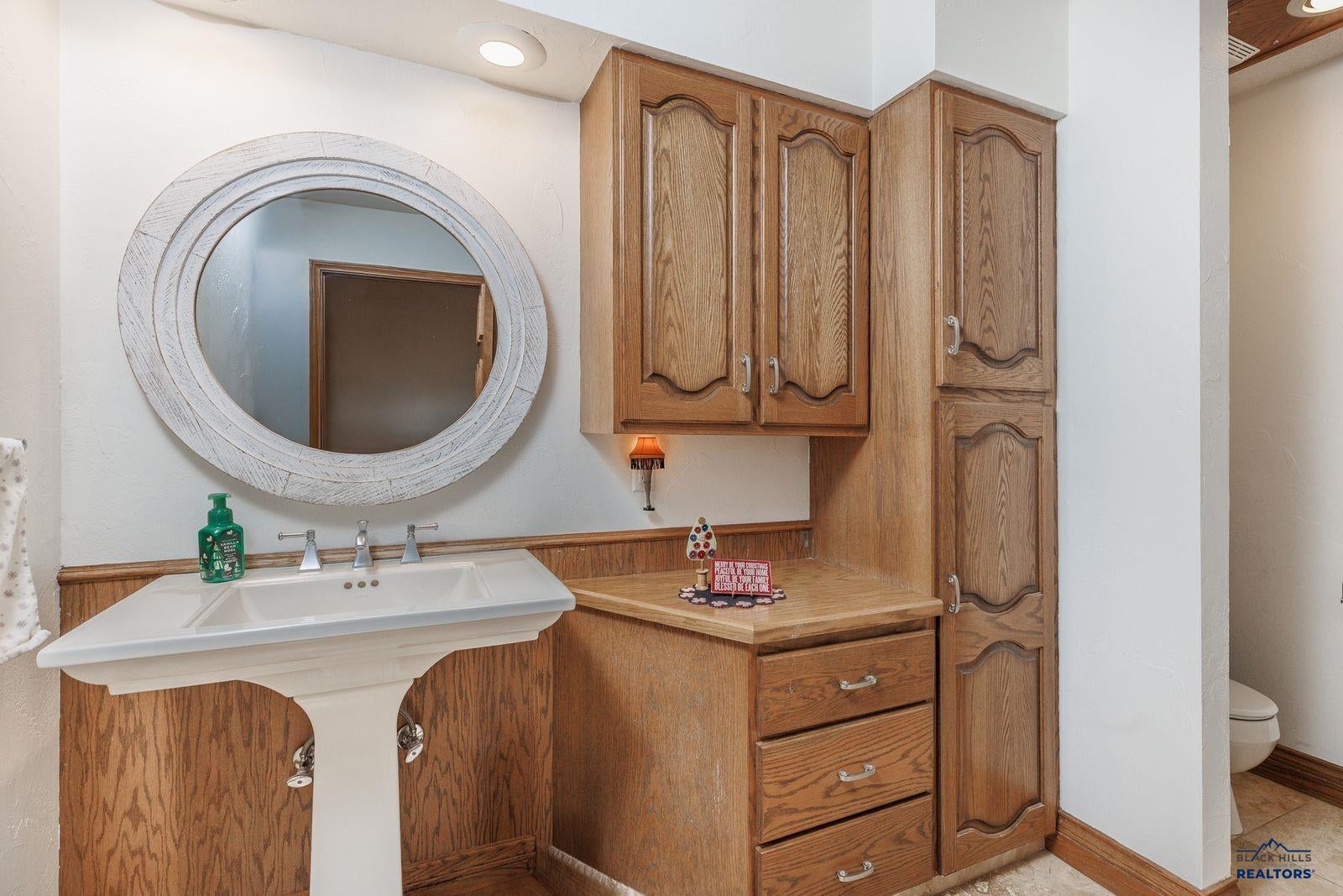 Rapid City, South Dakota, 57702, United States, 5 Bedrooms Bedrooms, ,5 BathroomsBathrooms,Residential,Active,2012231