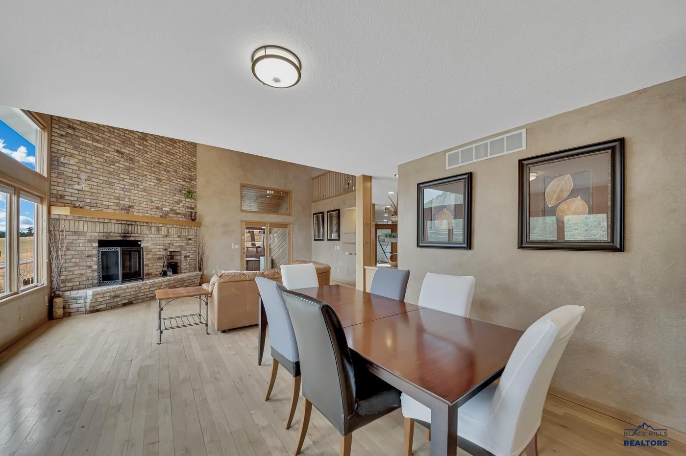 Rapid City, South Dakota, 57702, United States, 5 Bedrooms Bedrooms, ,3 BathroomsBathrooms,Residential,Active,1764101