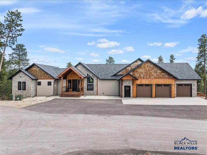 Lead, South Dakota, 57754, United States, ,5 BathroomsBathrooms,Residential,Active,1825060