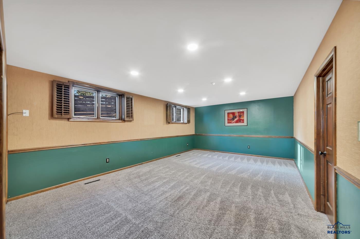 Rapid City, South Dakota, 57702, United States, ,3 BathroomsBathrooms,Residential,Active,1701616