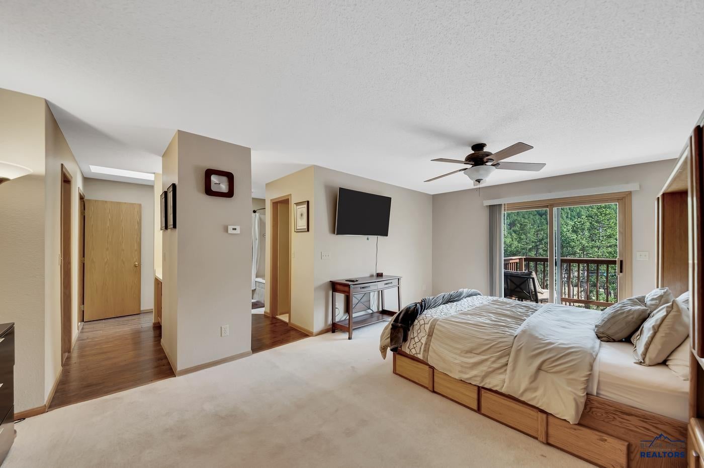 Rapid City, South Dakota, 57702, United States, 5 Bedrooms Bedrooms, ,3 BathroomsBathrooms,Residential,Active,1764101