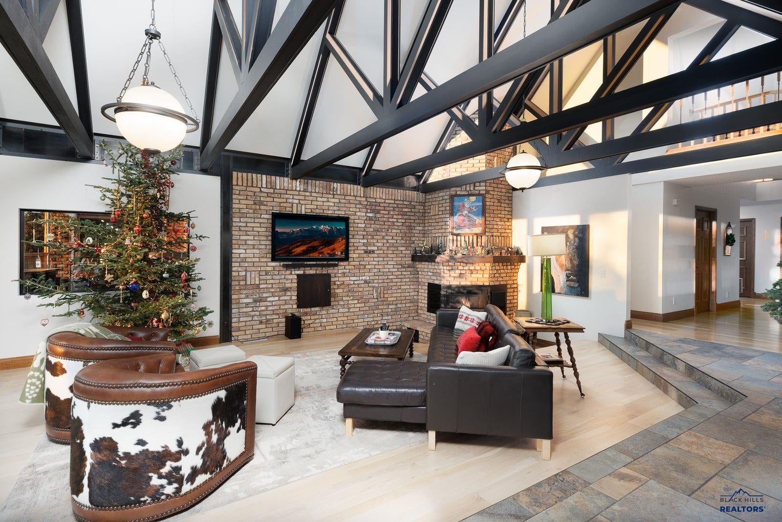 Rapid City, South Dakota, 57702, United States, 5 Bedrooms Bedrooms, ,5 BathroomsBathrooms,Residential,Active,2012231