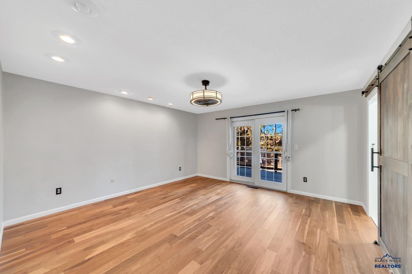 Rapid City, South Dakota, 57702, United States, ,3 BathroomsBathrooms,Residential,Active,1701616