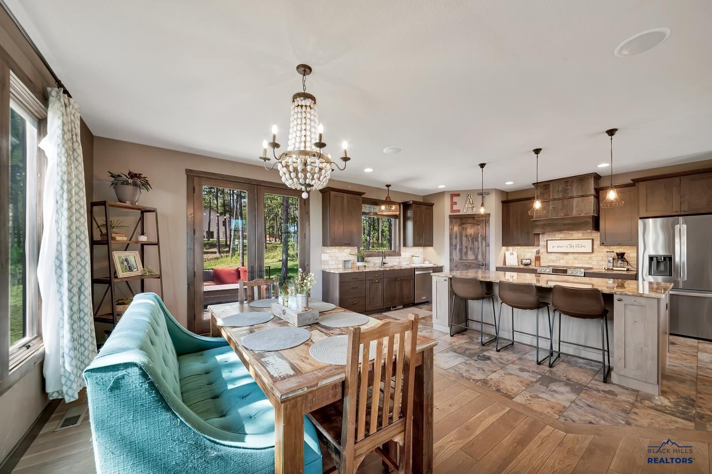 Rapid City, South Dakota, 57702, United States, 4 Bedrooms Bedrooms, ,5 BathroomsBathrooms,Residential,Active,1929407