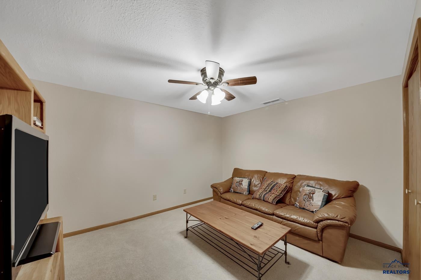 Rapid City, South Dakota, 57702, United States, 5 Bedrooms Bedrooms, ,3 BathroomsBathrooms,Residential,Active,1764101