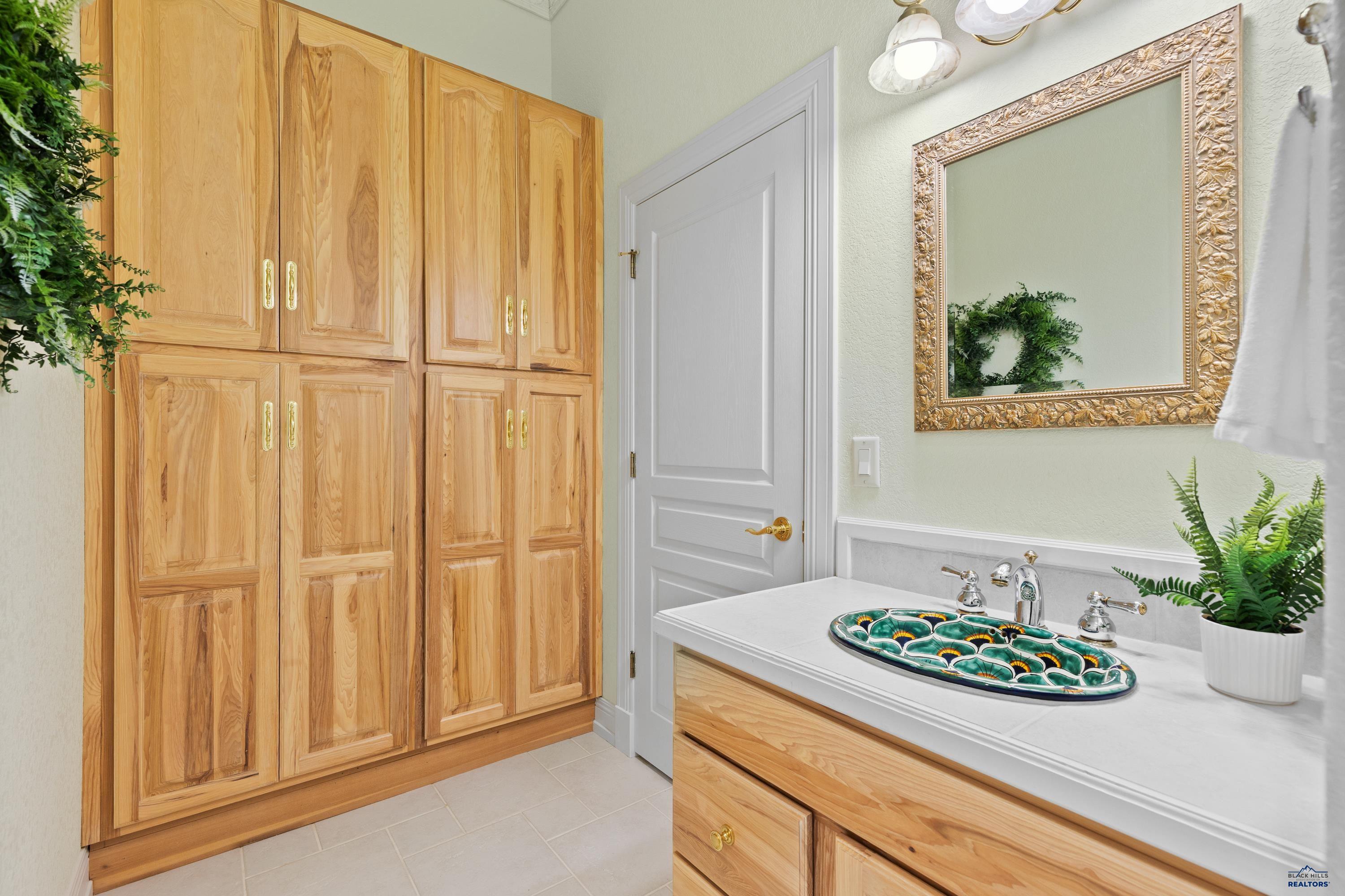 Piedmont, South Dakota, 57769, United States, 4 Bedrooms Bedrooms, ,4 BathroomsBathrooms,Residential,Active,1904172