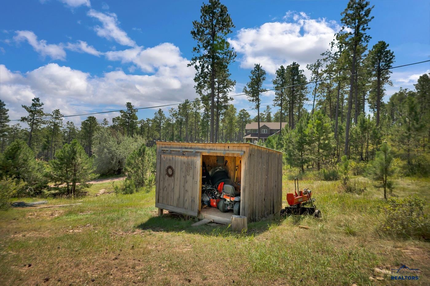 Rapid City, South Dakota, 57702, United States, 4 Bedrooms Bedrooms, ,5 BathroomsBathrooms,Residential,Active,1929407