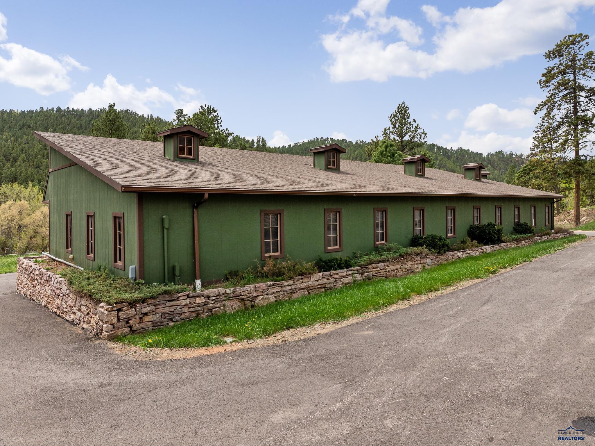Rapid City, South Dakota, 57702, United States, 4 Bedrooms Bedrooms, ,6 BathroomsBathrooms,Residential,Contingent,1820846