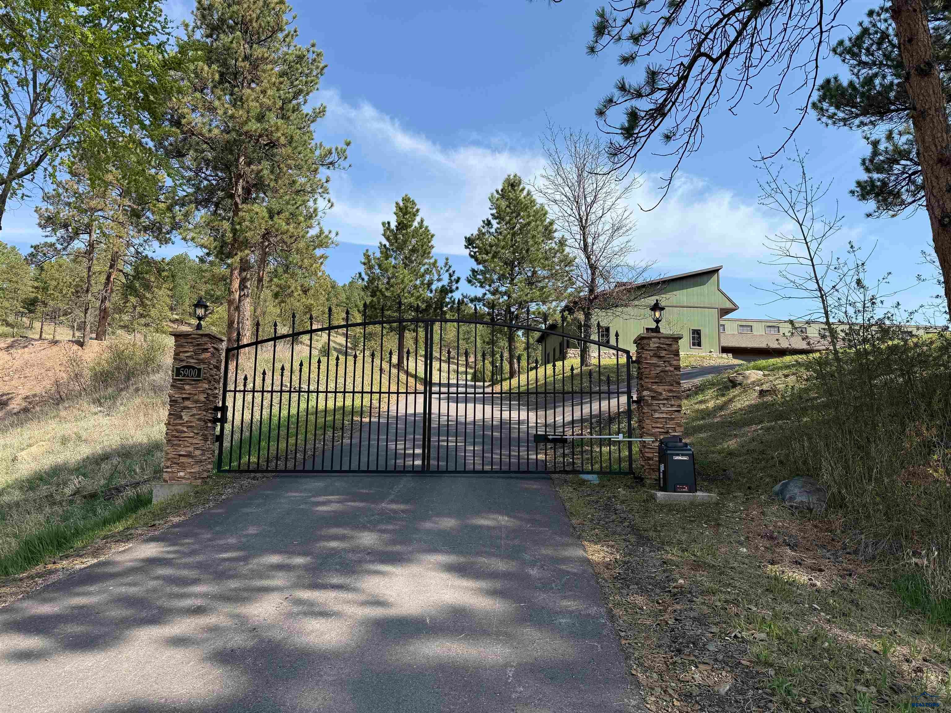 Rapid City, South Dakota, 57702, United States, 4 Bedrooms Bedrooms, ,6 BathroomsBathrooms,Residential,Contingent,1820846