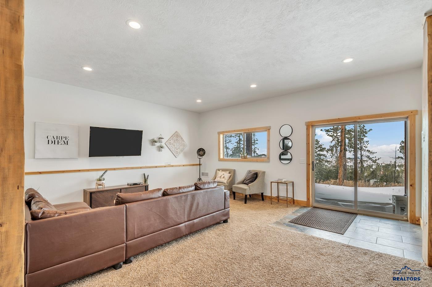 Lead, South Dakota, 57754, United States, 4 Bedrooms Bedrooms, ,3 BathroomsBathrooms,Residential,Active,2006807